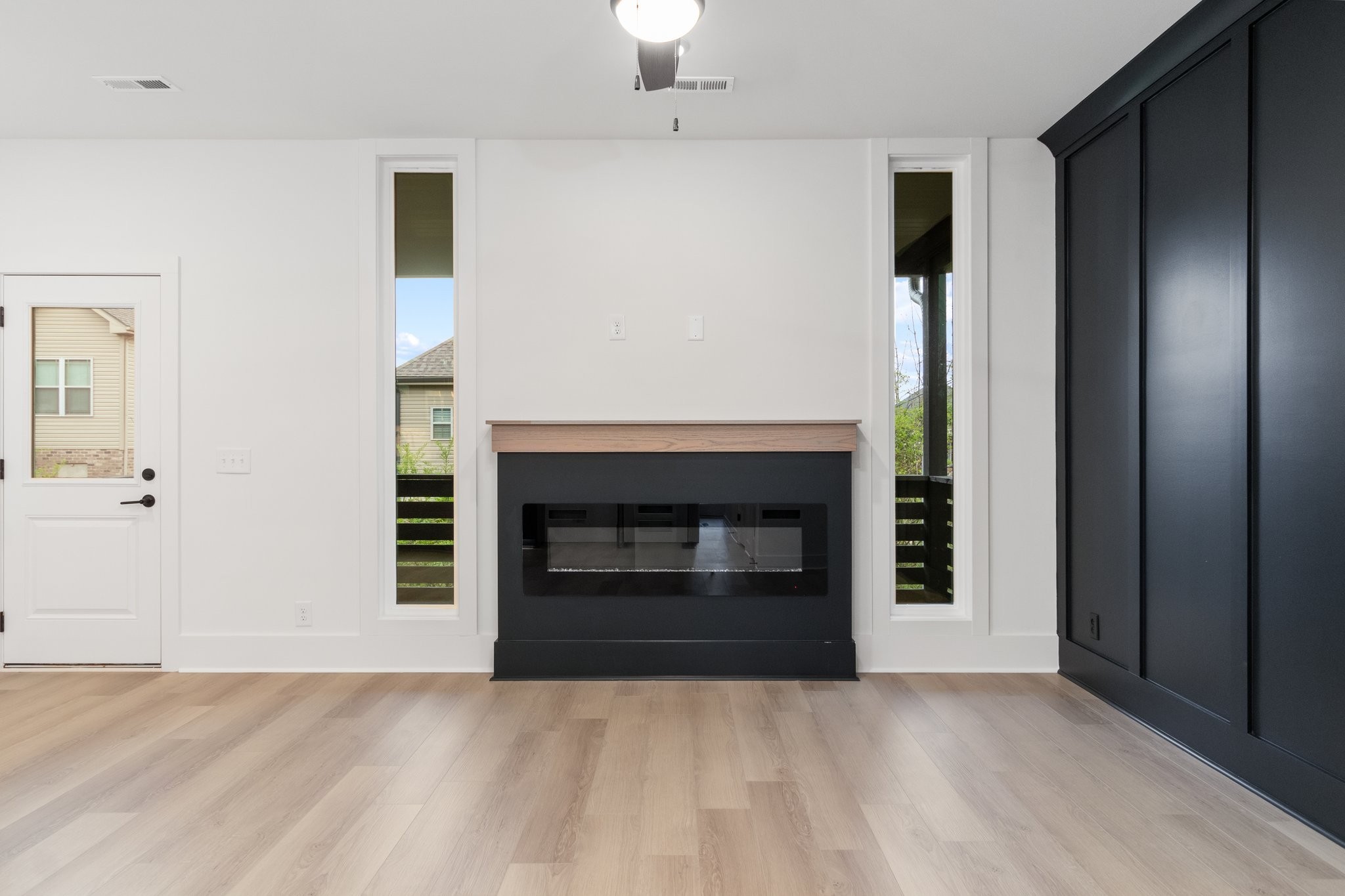 9 Holland Park West Property Photo 7