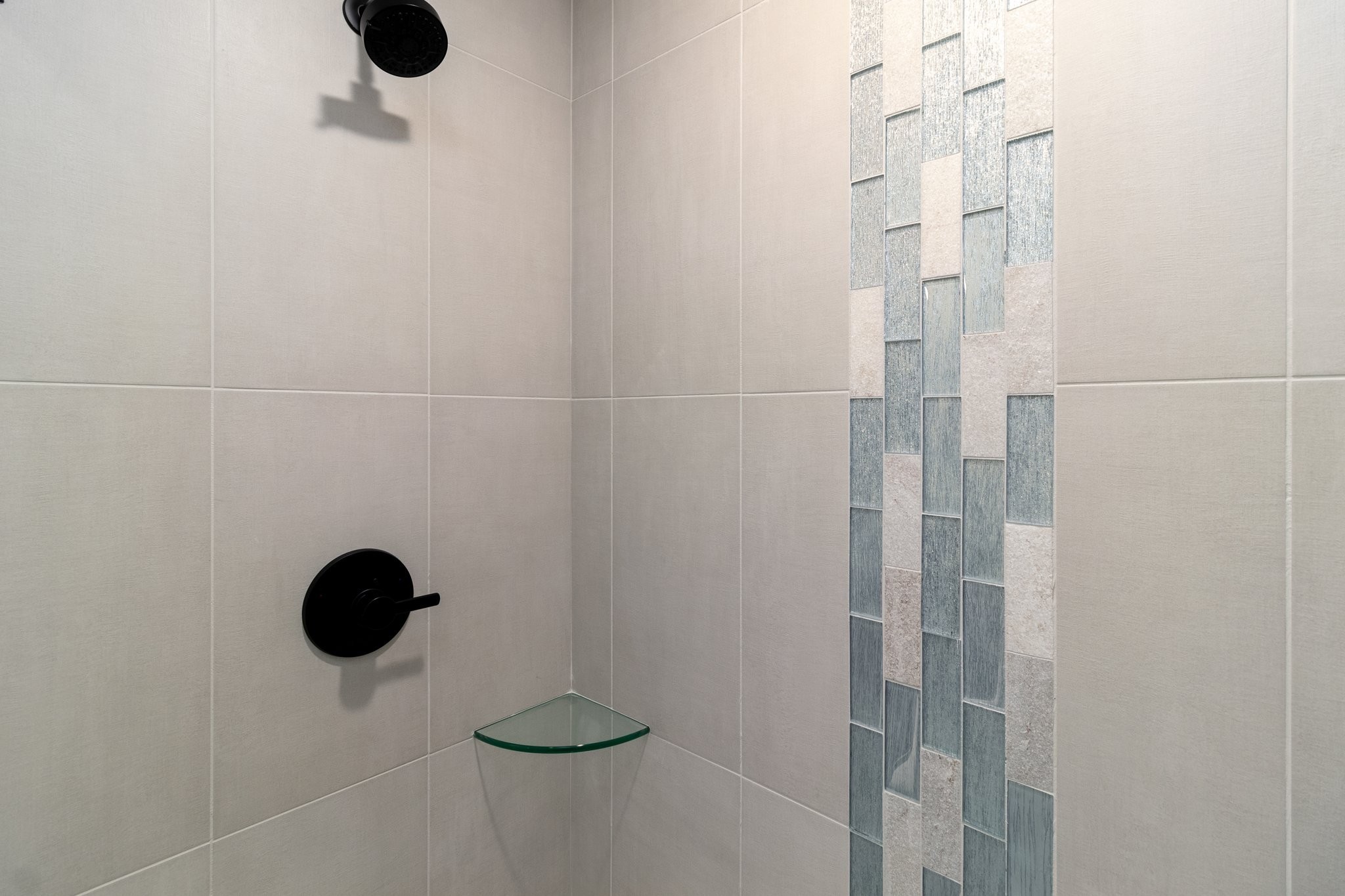 9 Holland Park West Property Photo 23