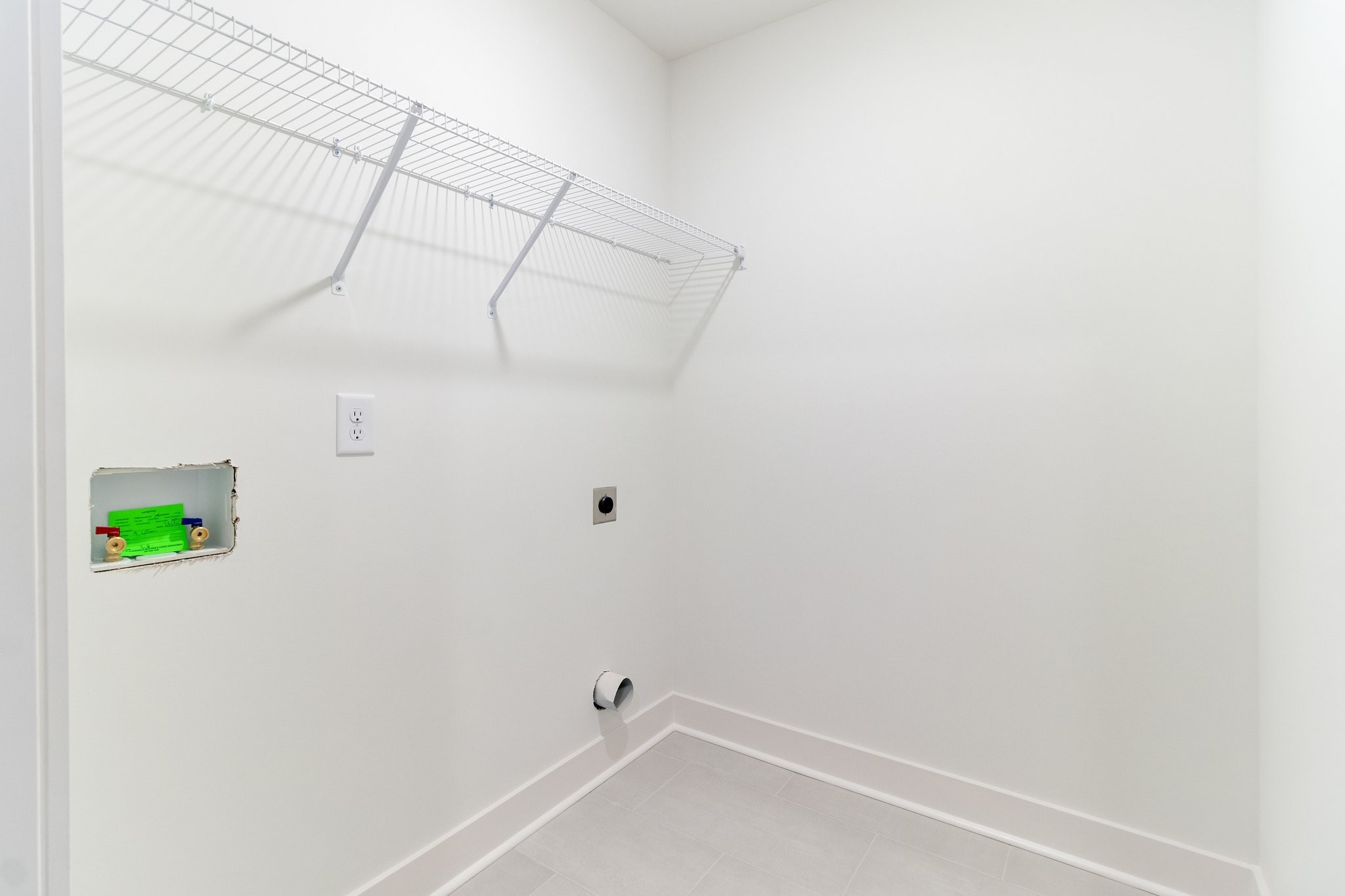 9 Holland Park West Property Photo 30
