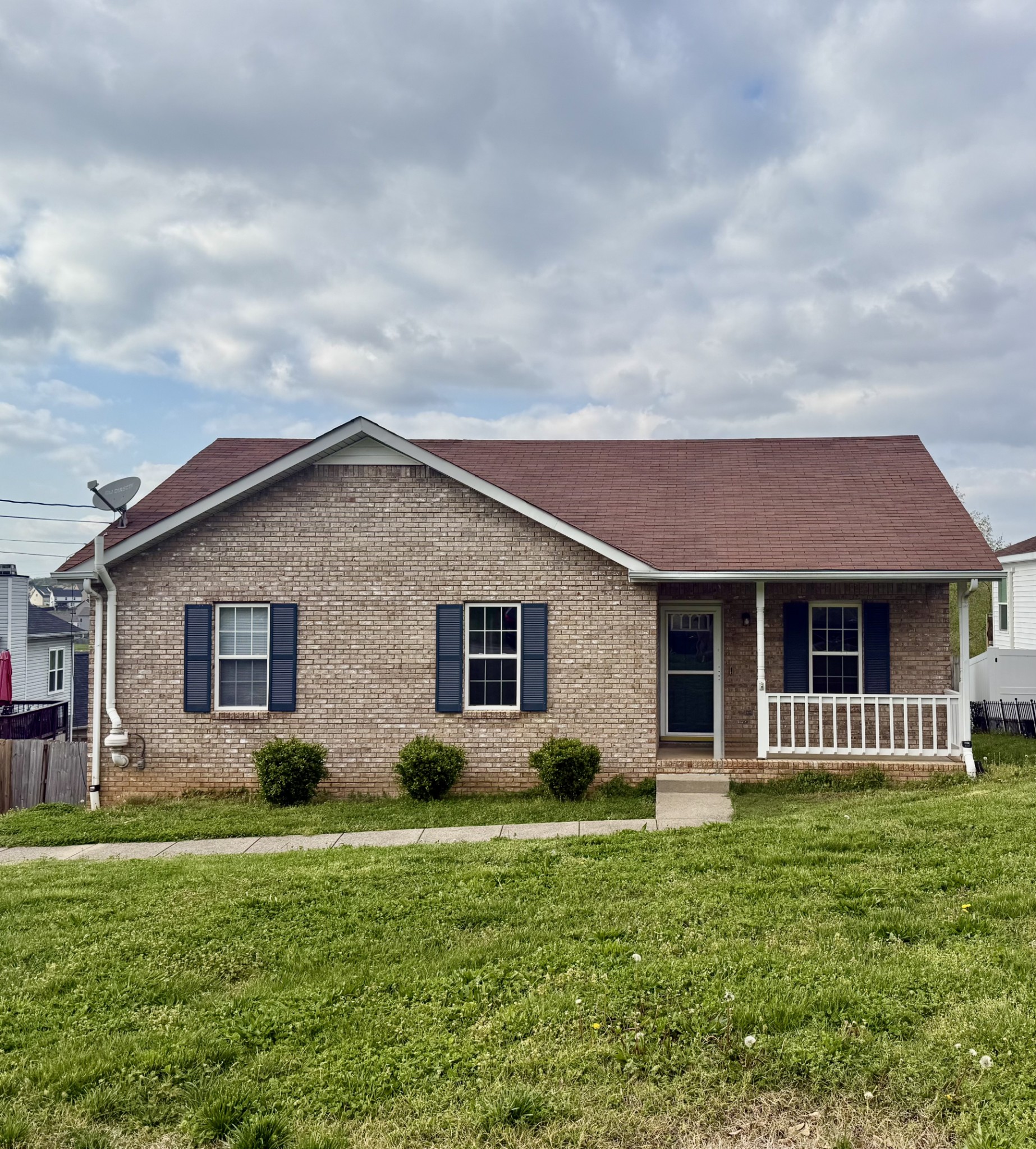 2047 Windmeade Dr Property Photo 1