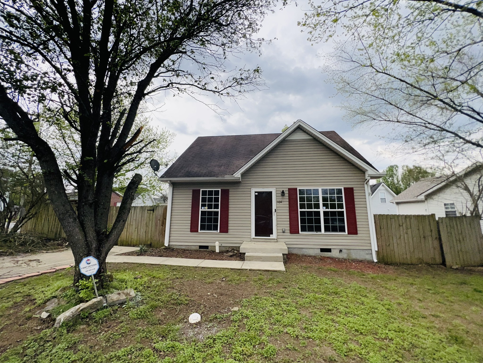 104 Rothwood Ct Property Photo