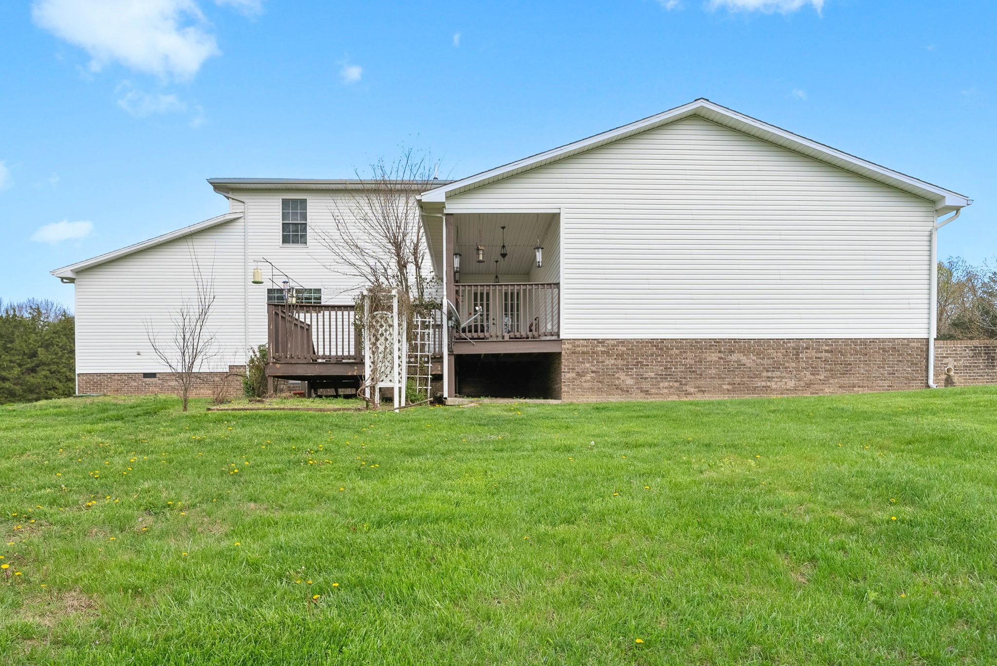 221 Beeker Rd Property Photo 7