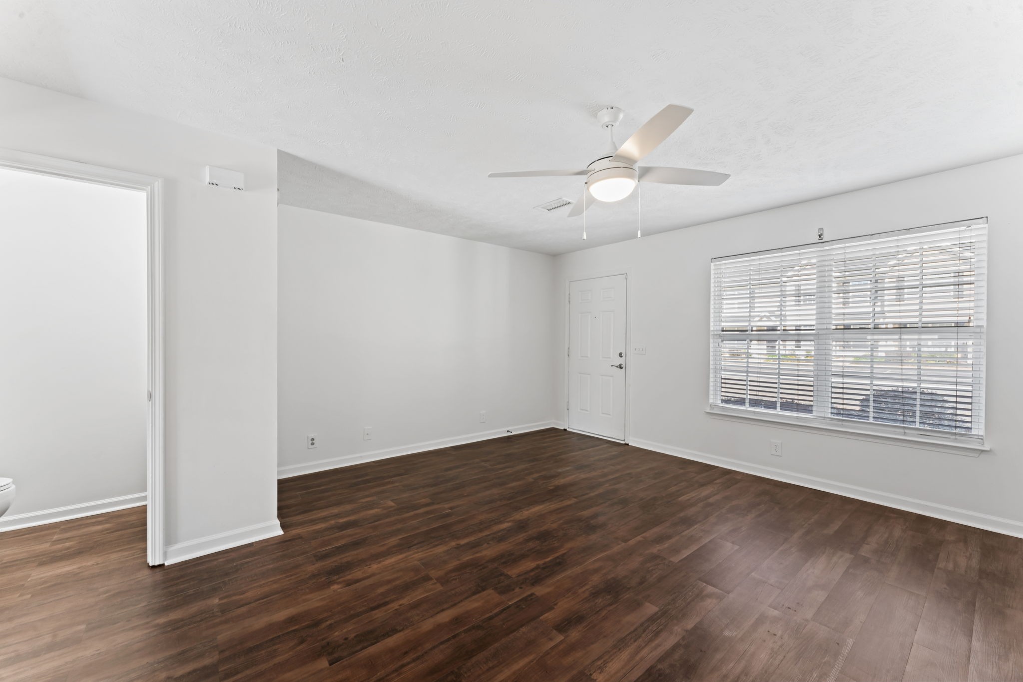 1303 Vermont Ct Property Photo 4