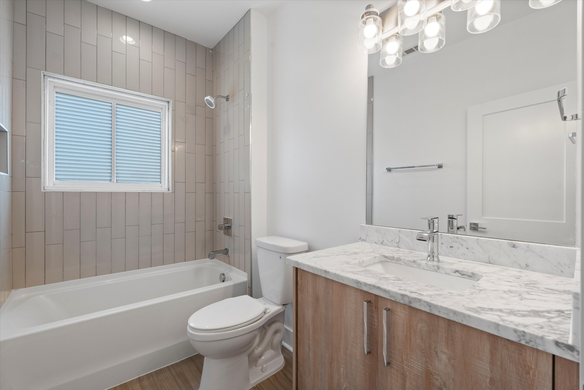 1825a 4th Ave, N Property Photo 31