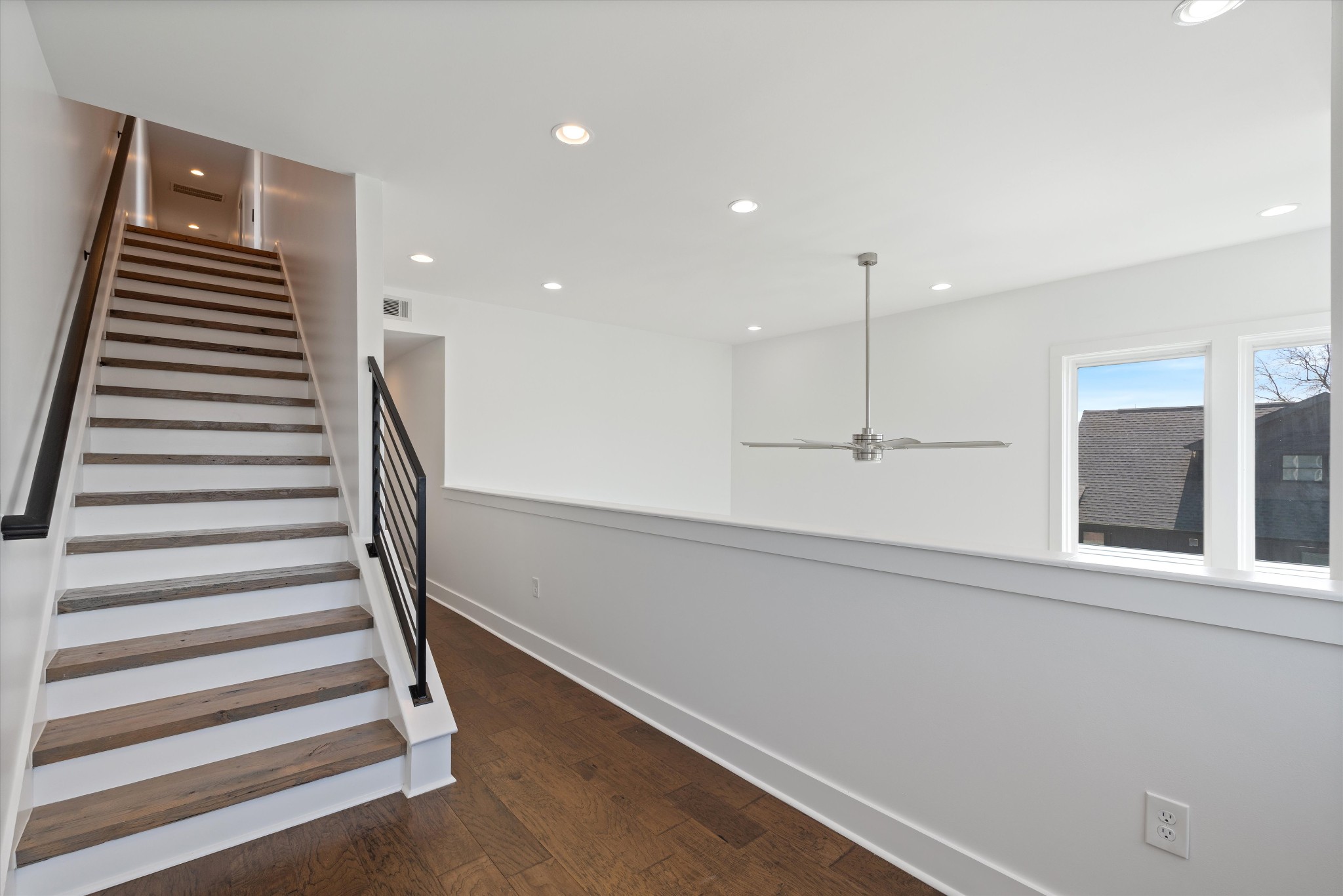 1825a 4th Ave, N Property Photo 32