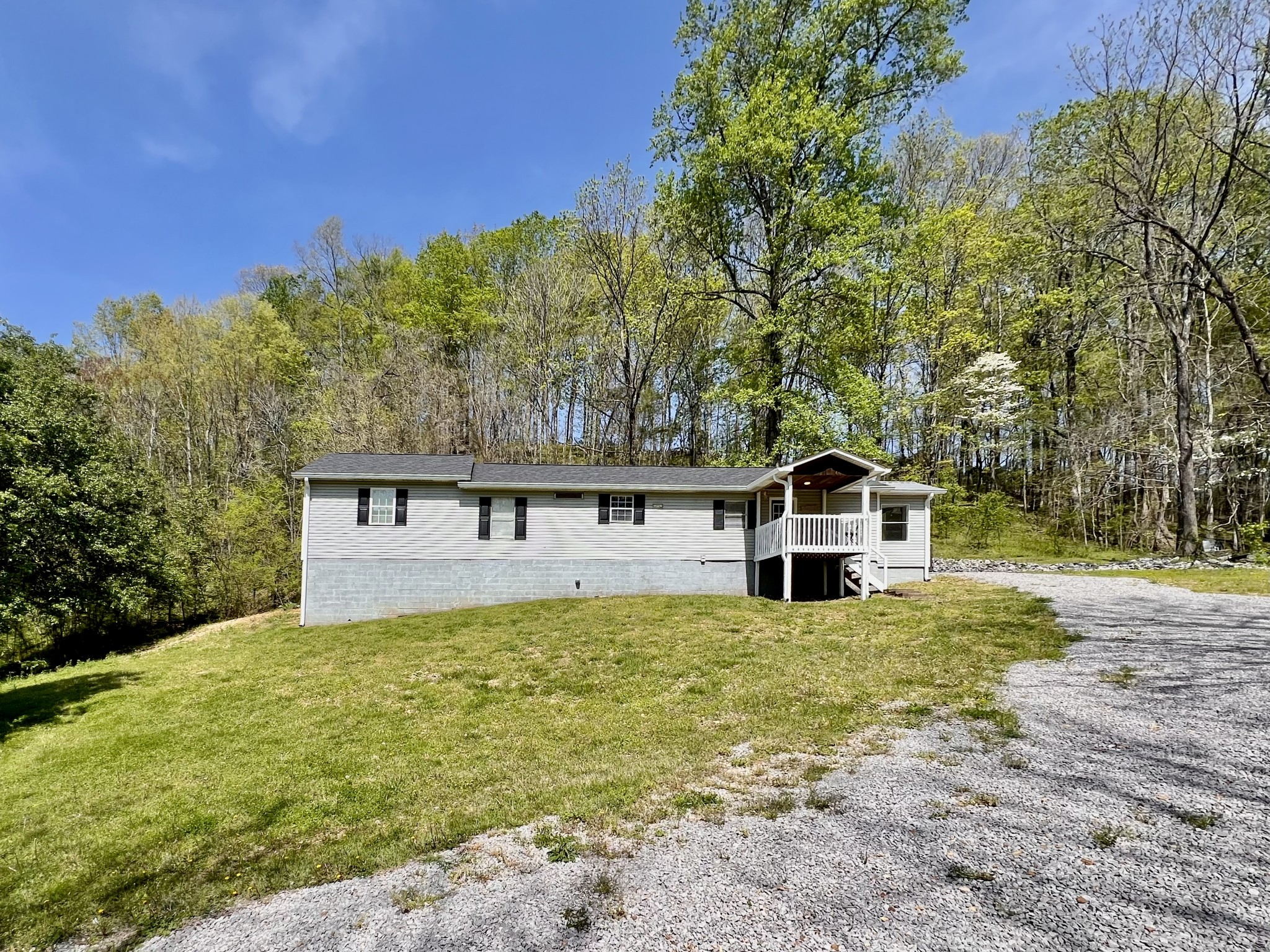 2184 Apple Hill Rd Property Photo 10