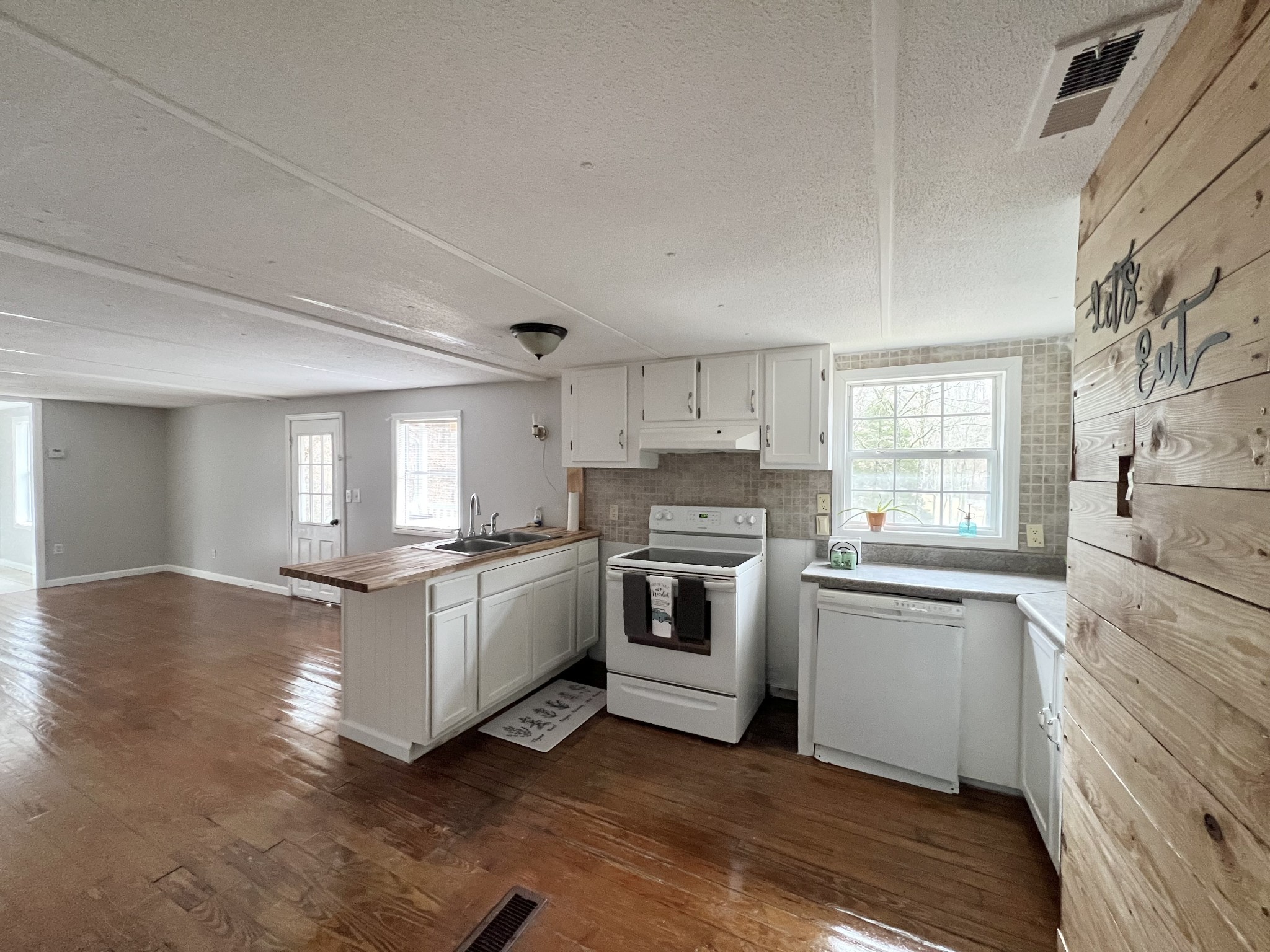 2184 Apple Hill Rd Property Photo 19