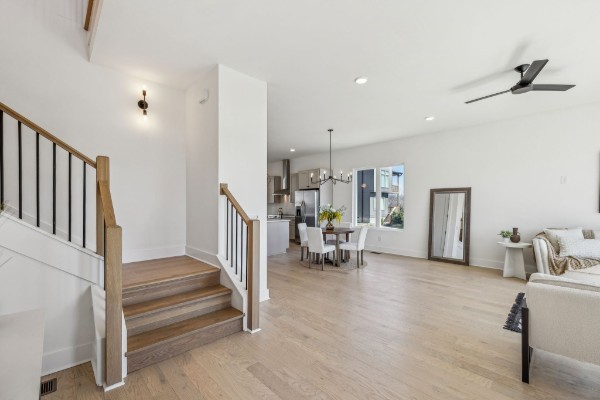 2322 Merry St Property Photo 3