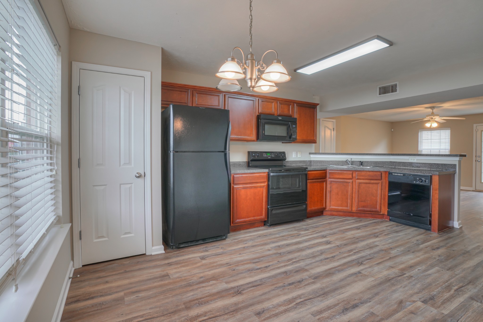 383 Shoshone Pl Property Photo 11