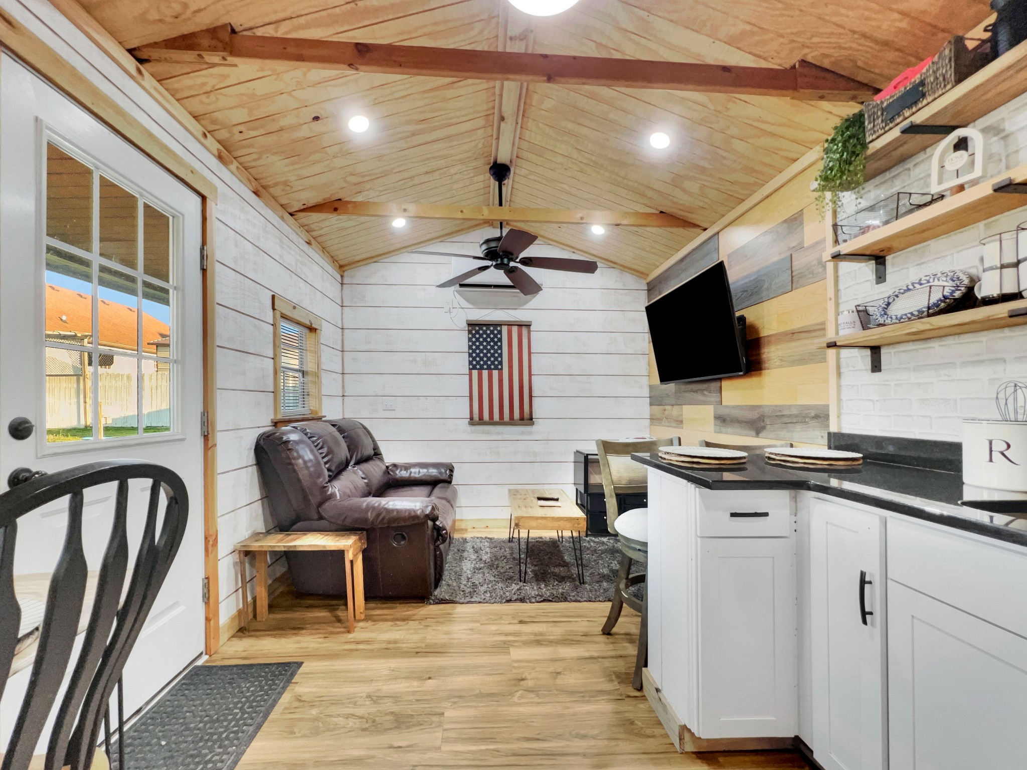 450 Robins Trl Property Photo 25