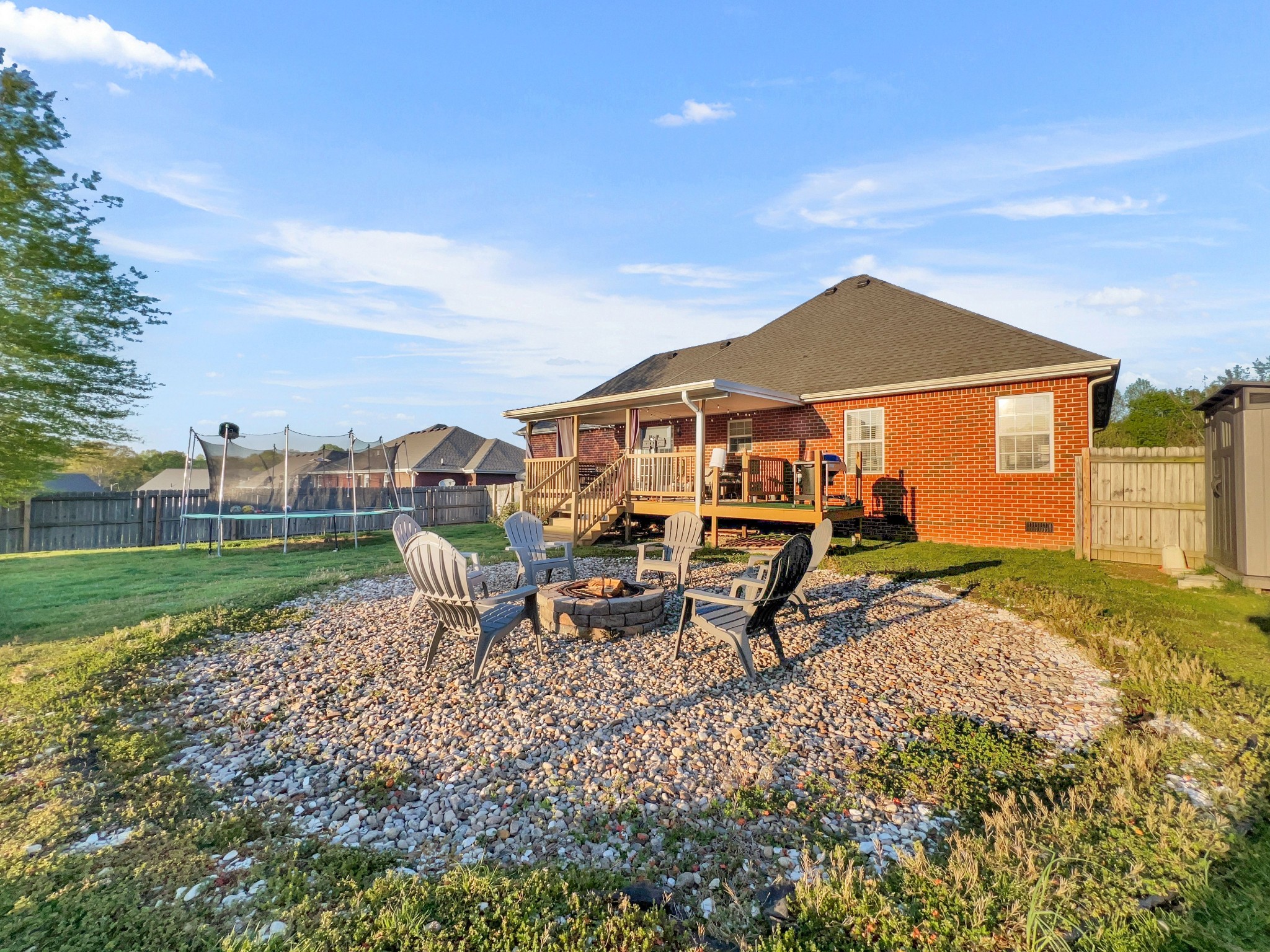 450 Robins Trl Property Photo 28