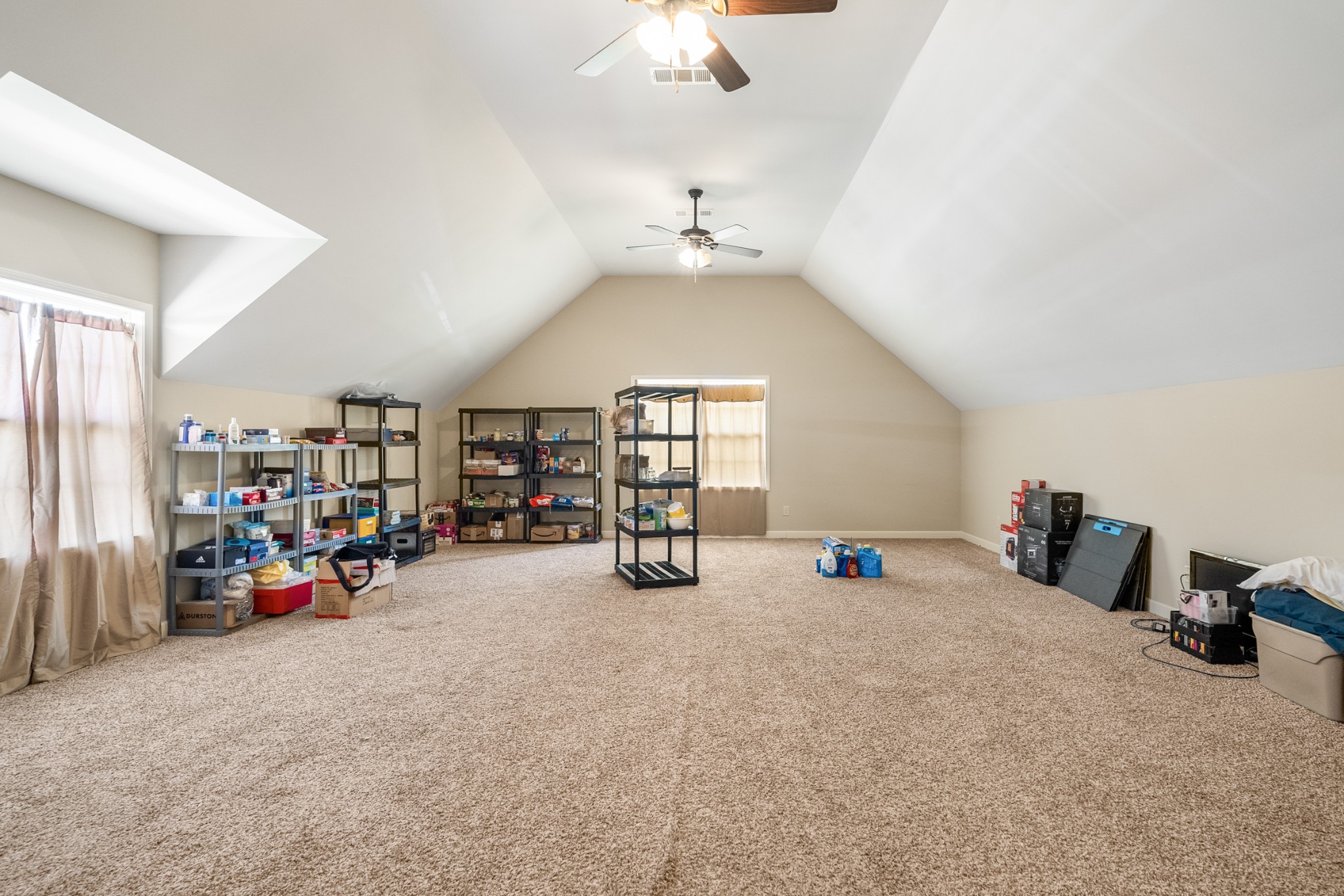 1015 Glasgow Ln Property Photo 22