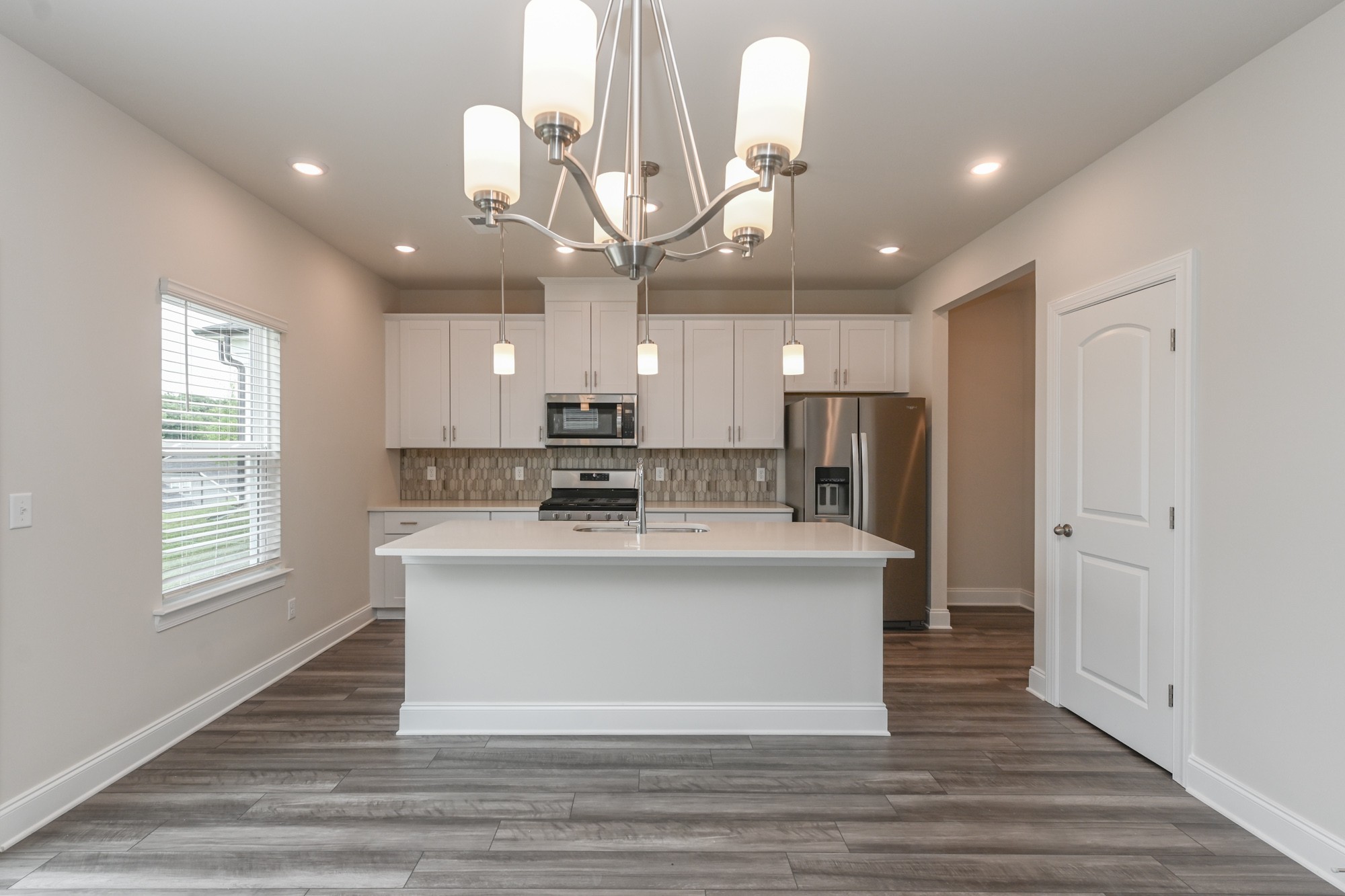1255 Dutch Peak Property Photo 3