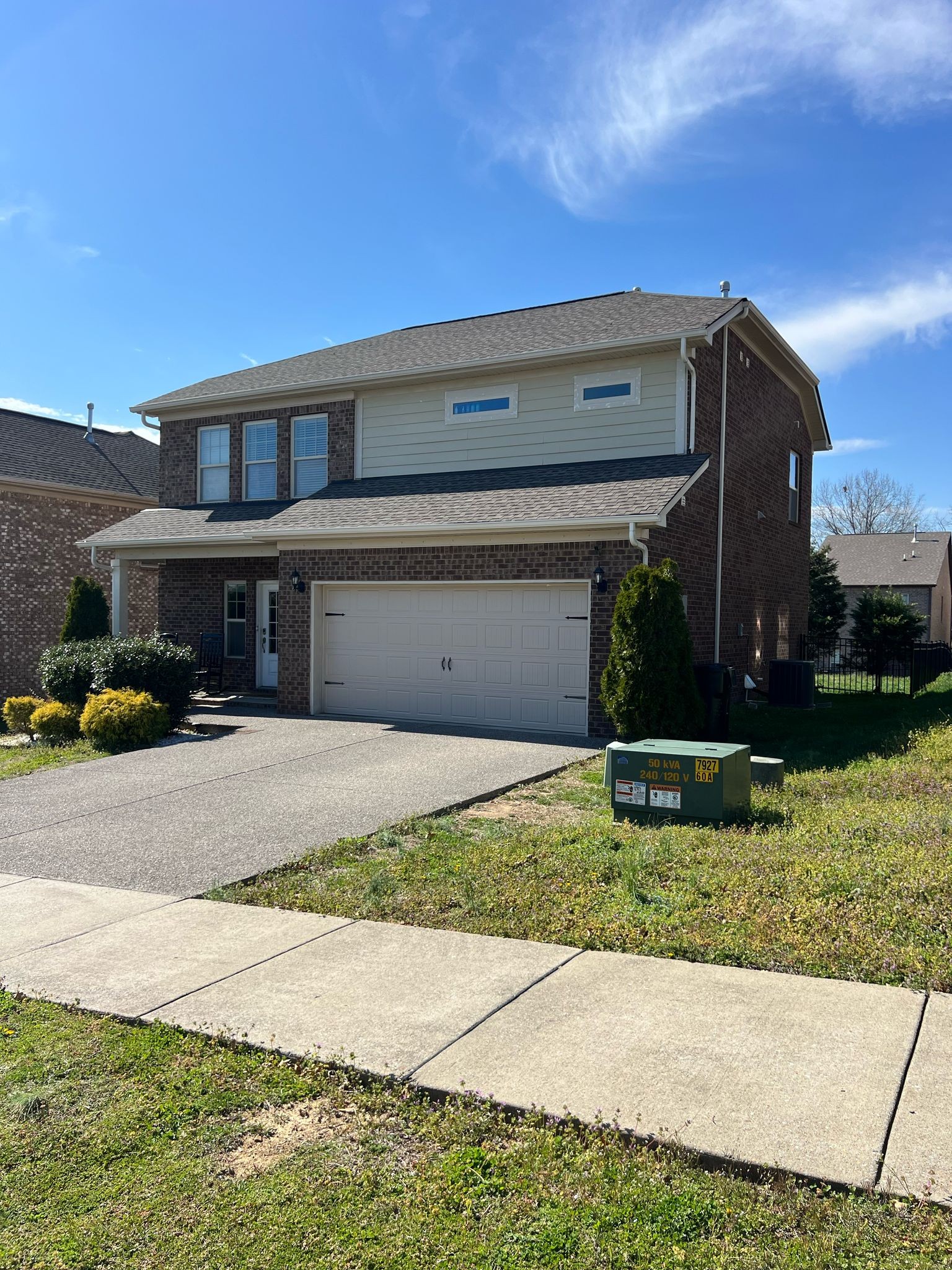405 Blackthorn Ln Property Photo 3