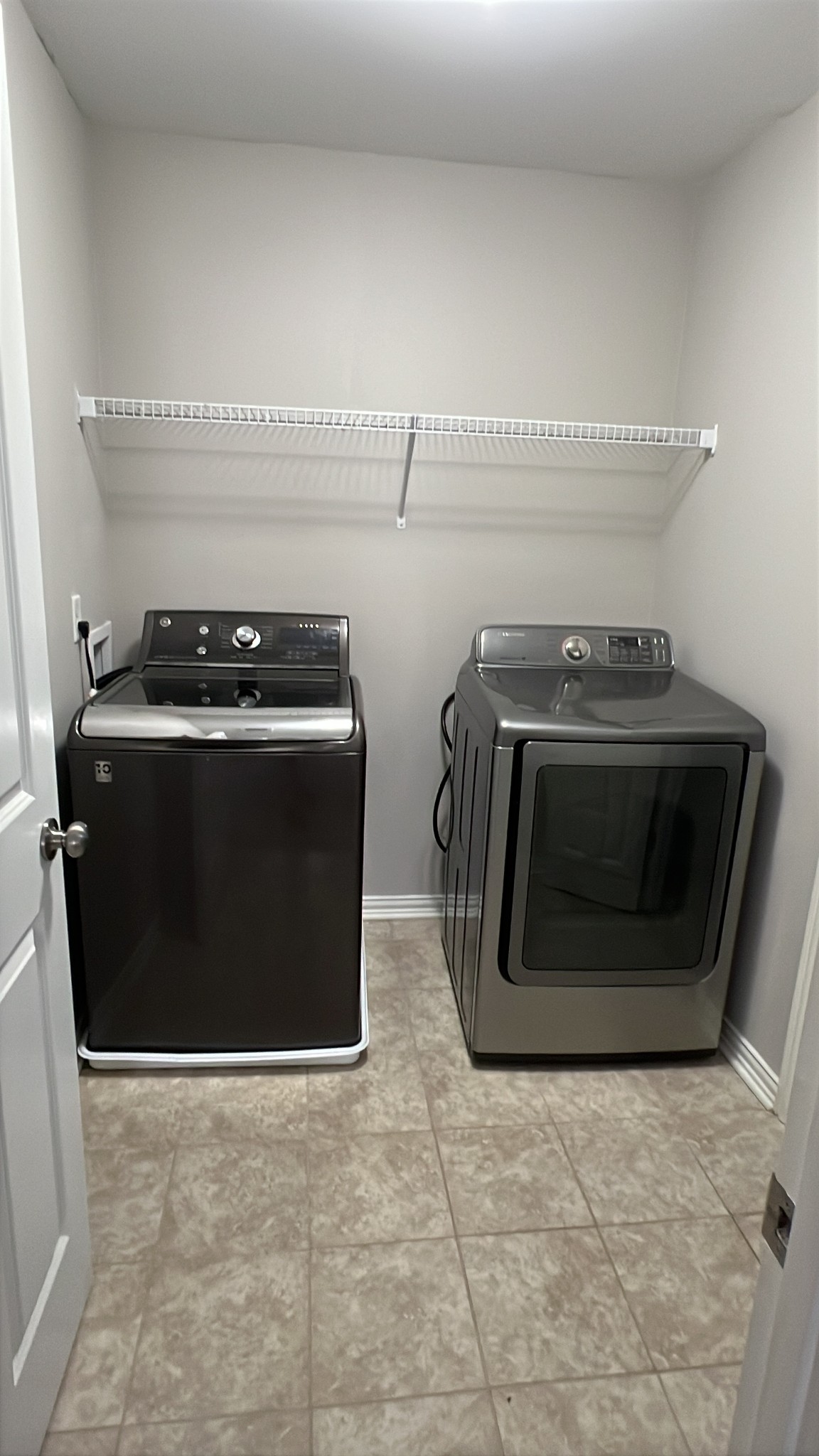 405 Blackthorn Ln Property Photo 16