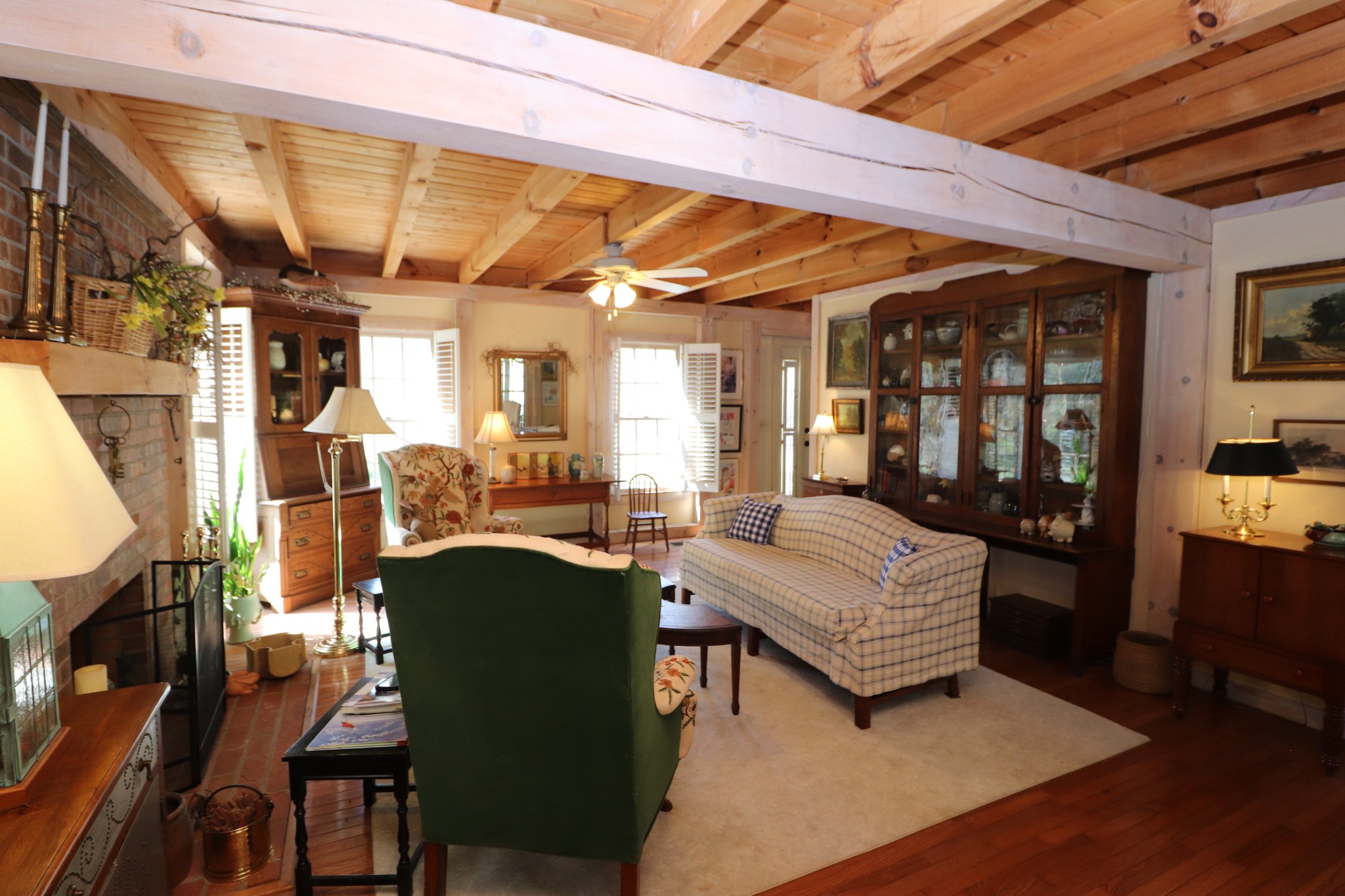595 Woodard Ln Property Photo 10