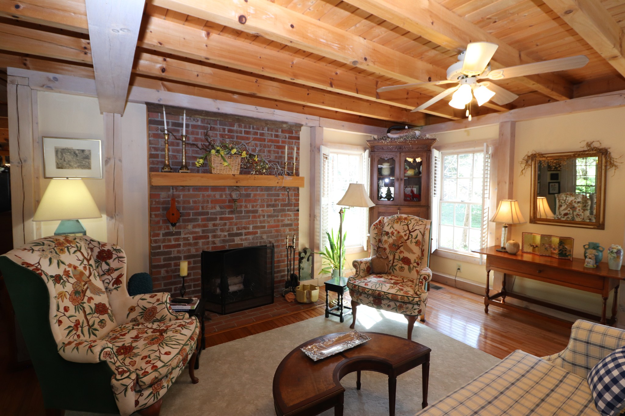 595 Woodard Ln Property Photo 12