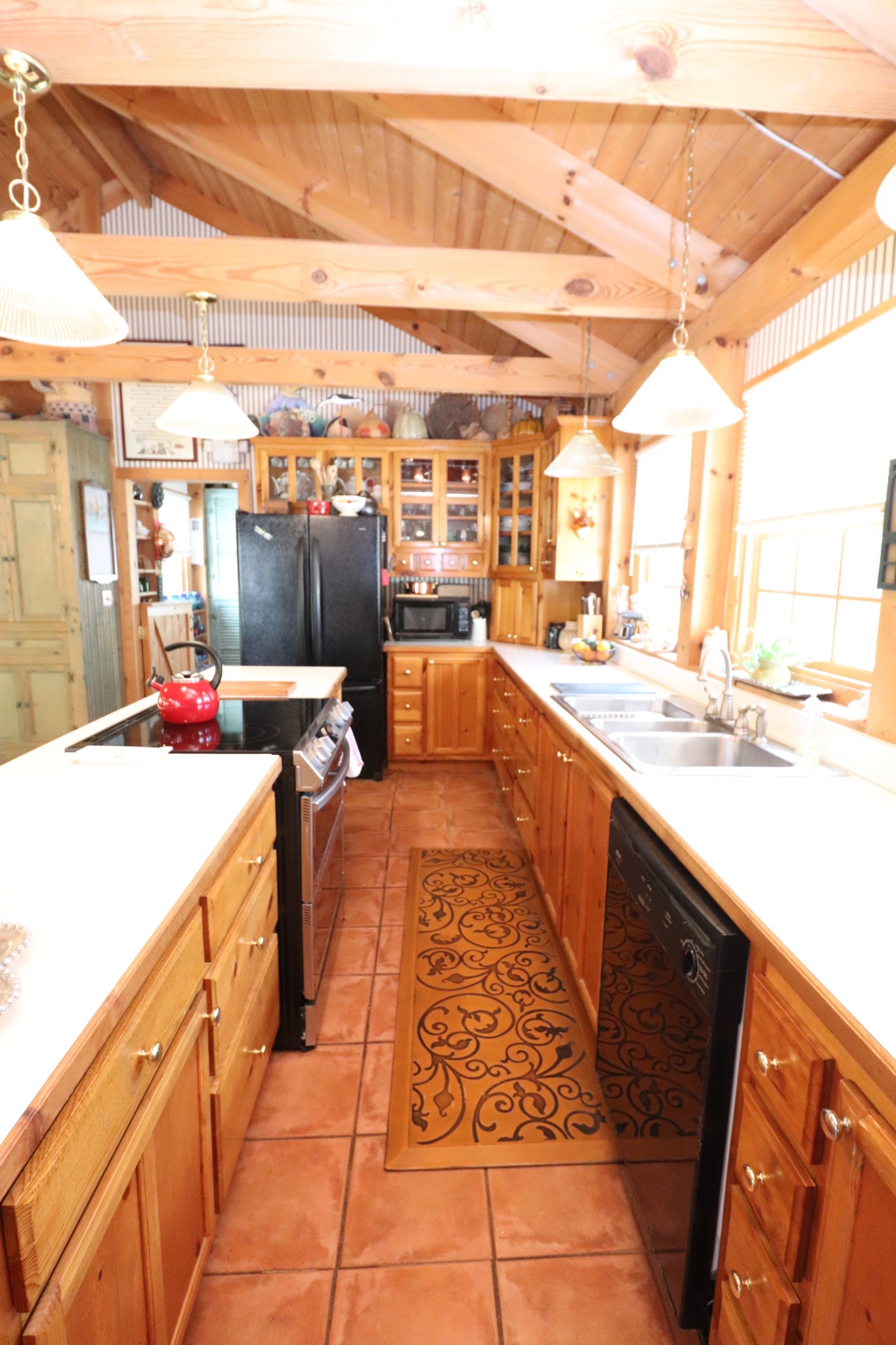 595 Woodard Ln Property Photo 19