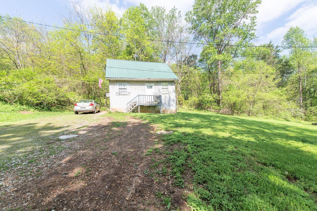 176 Water Lane, Nw Property Photo 5