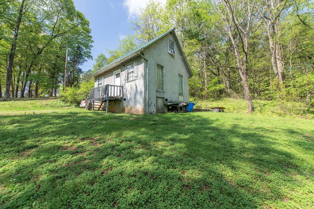 176 Water Lane, Nw Property Photo 6