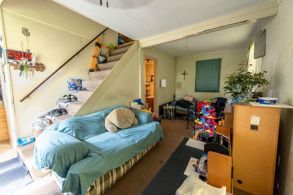 176 Water Lane, Nw Property Photo 9