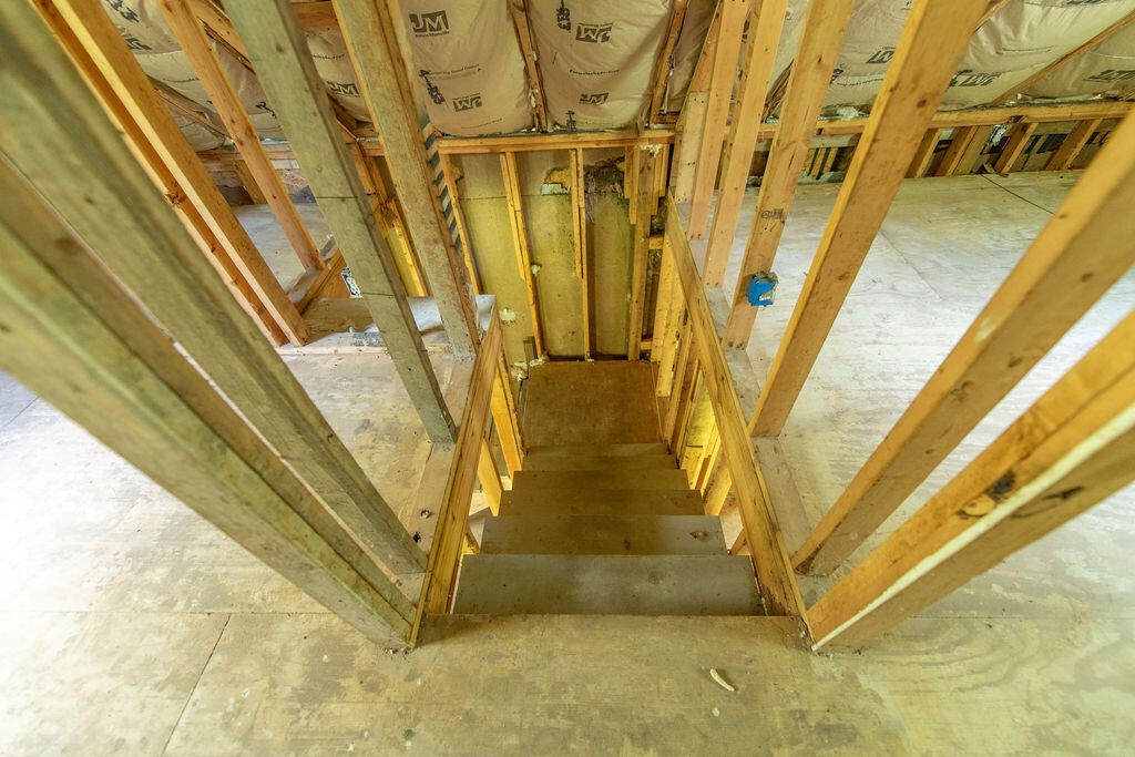 176 Water Lane, Nw Property Photo 34