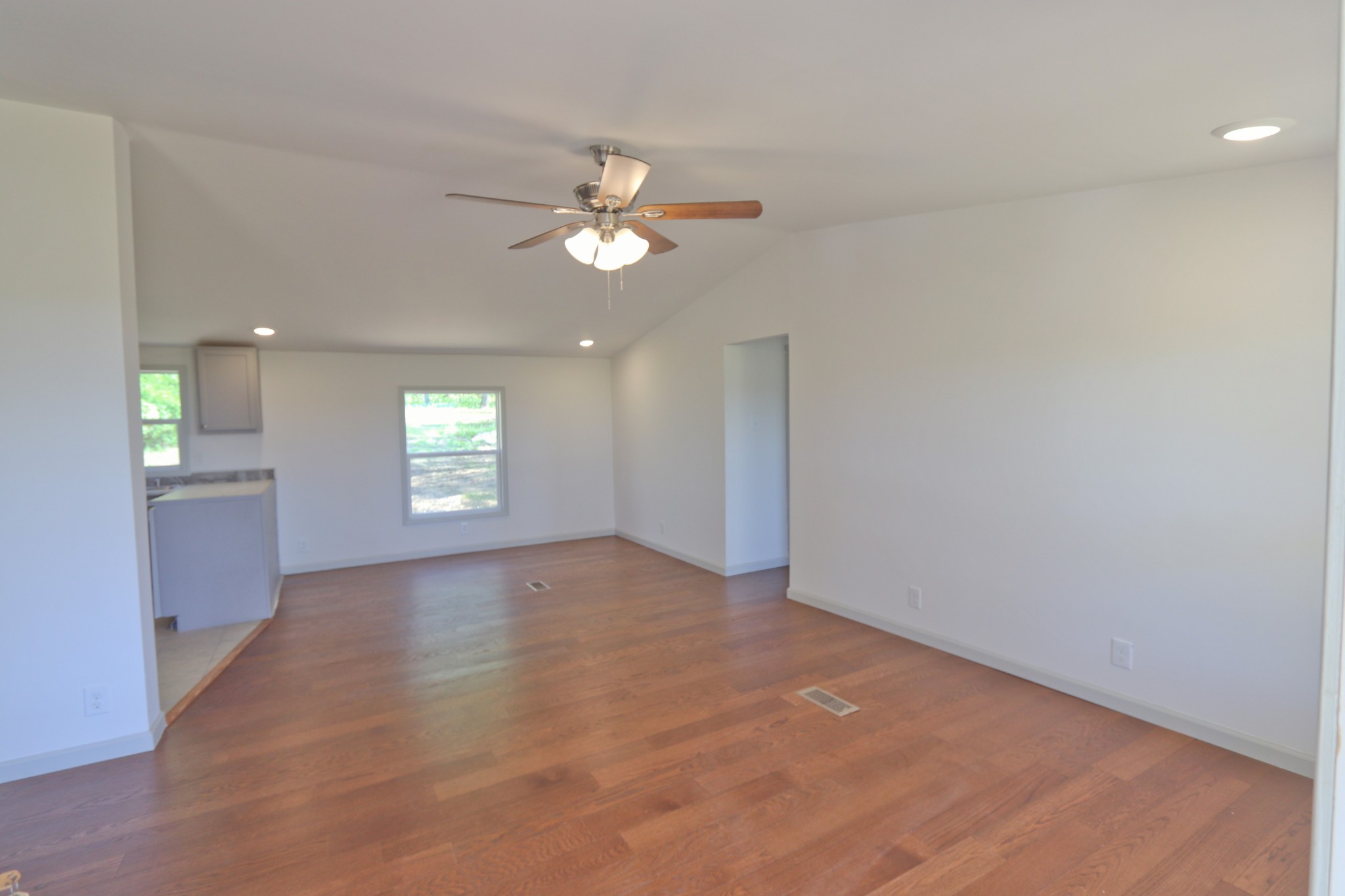 331 Whitefield Ln Property Photo 5