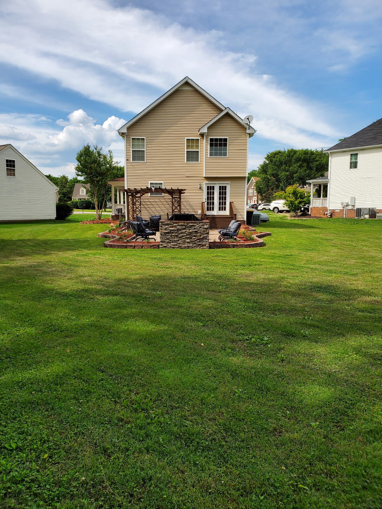 1325 Branchside Ct Property Photo 2