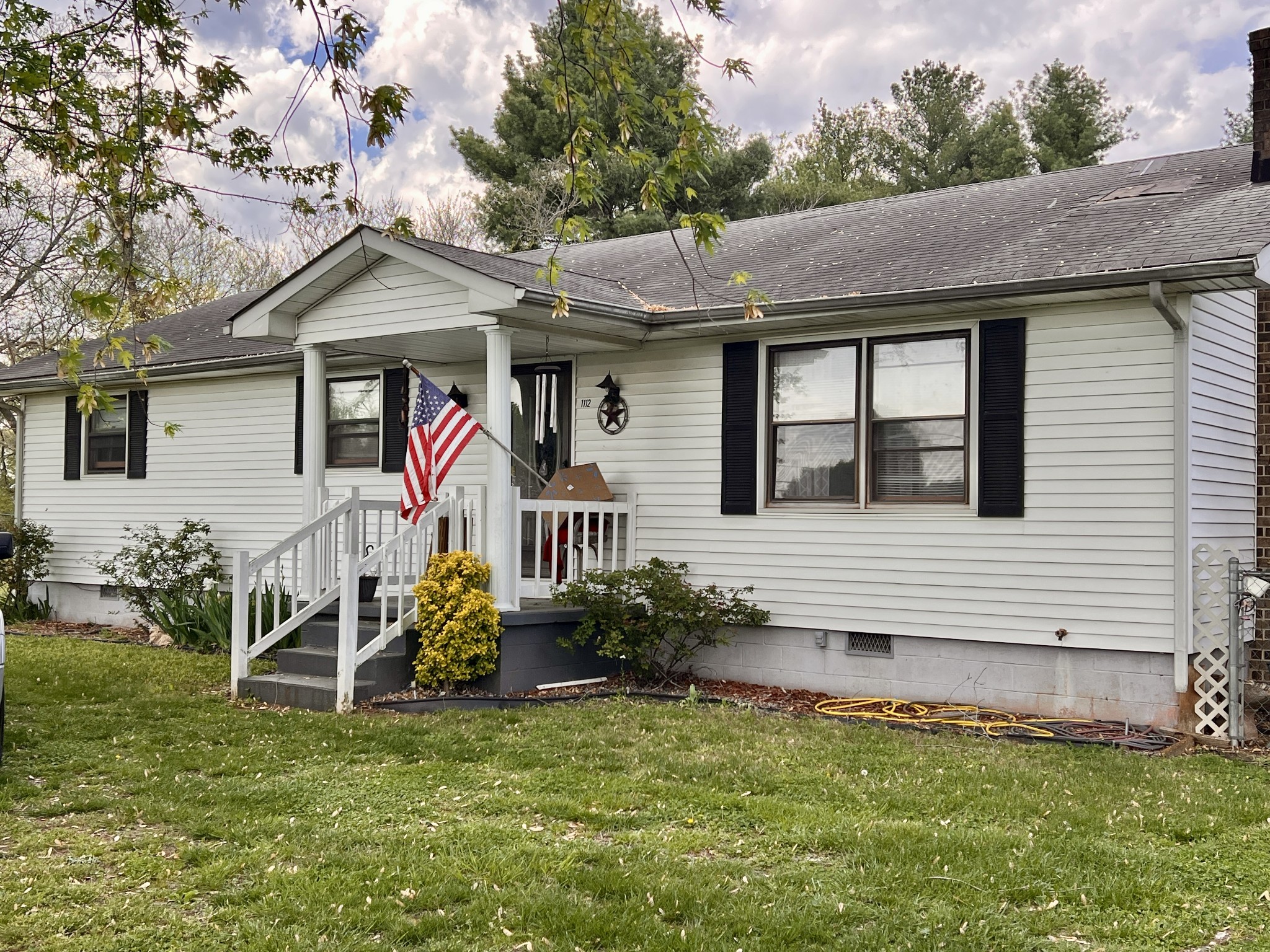 1112 Cumberland St Property Photo 2