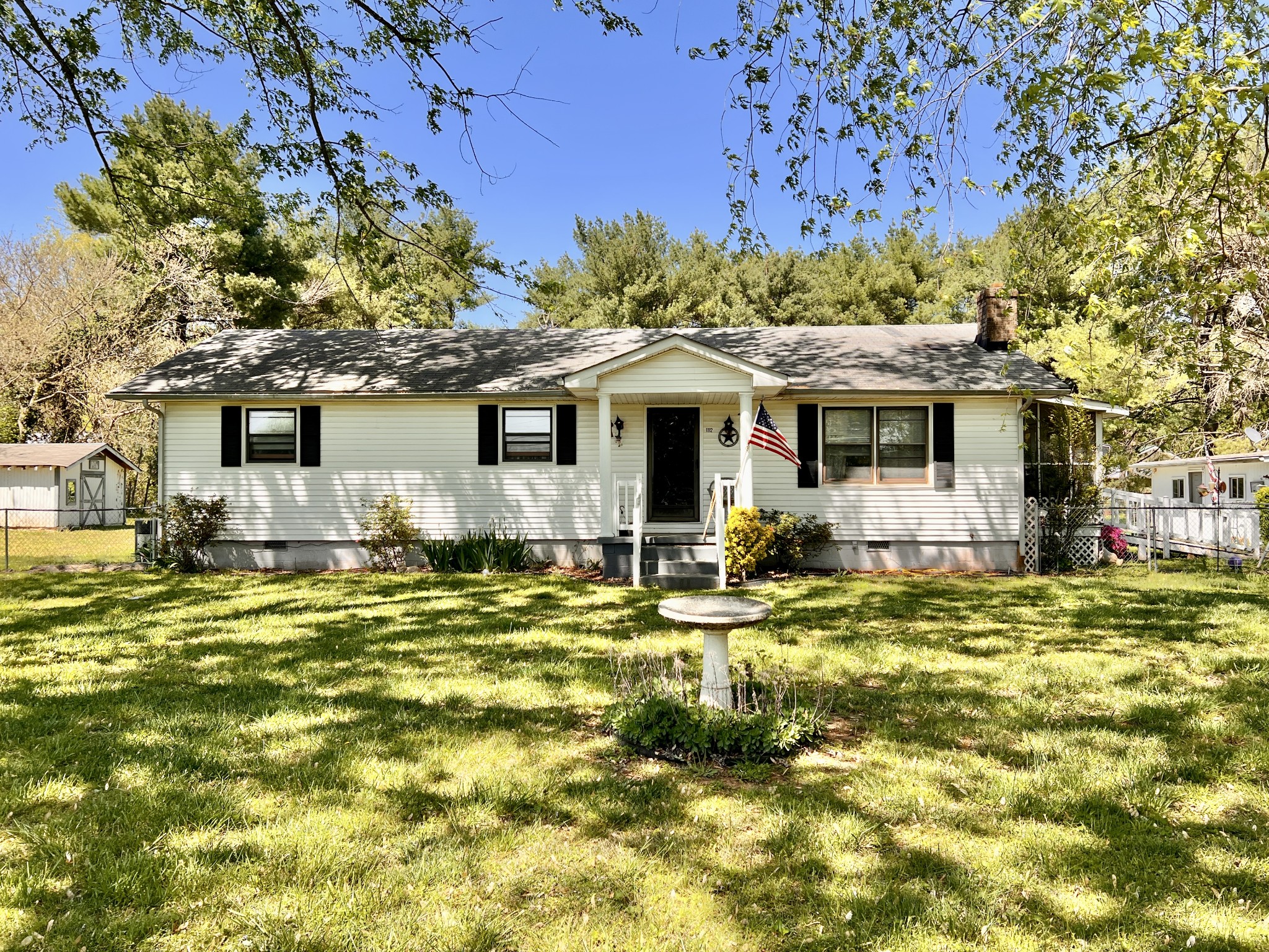 1112 Cumberland St Property Photo 4