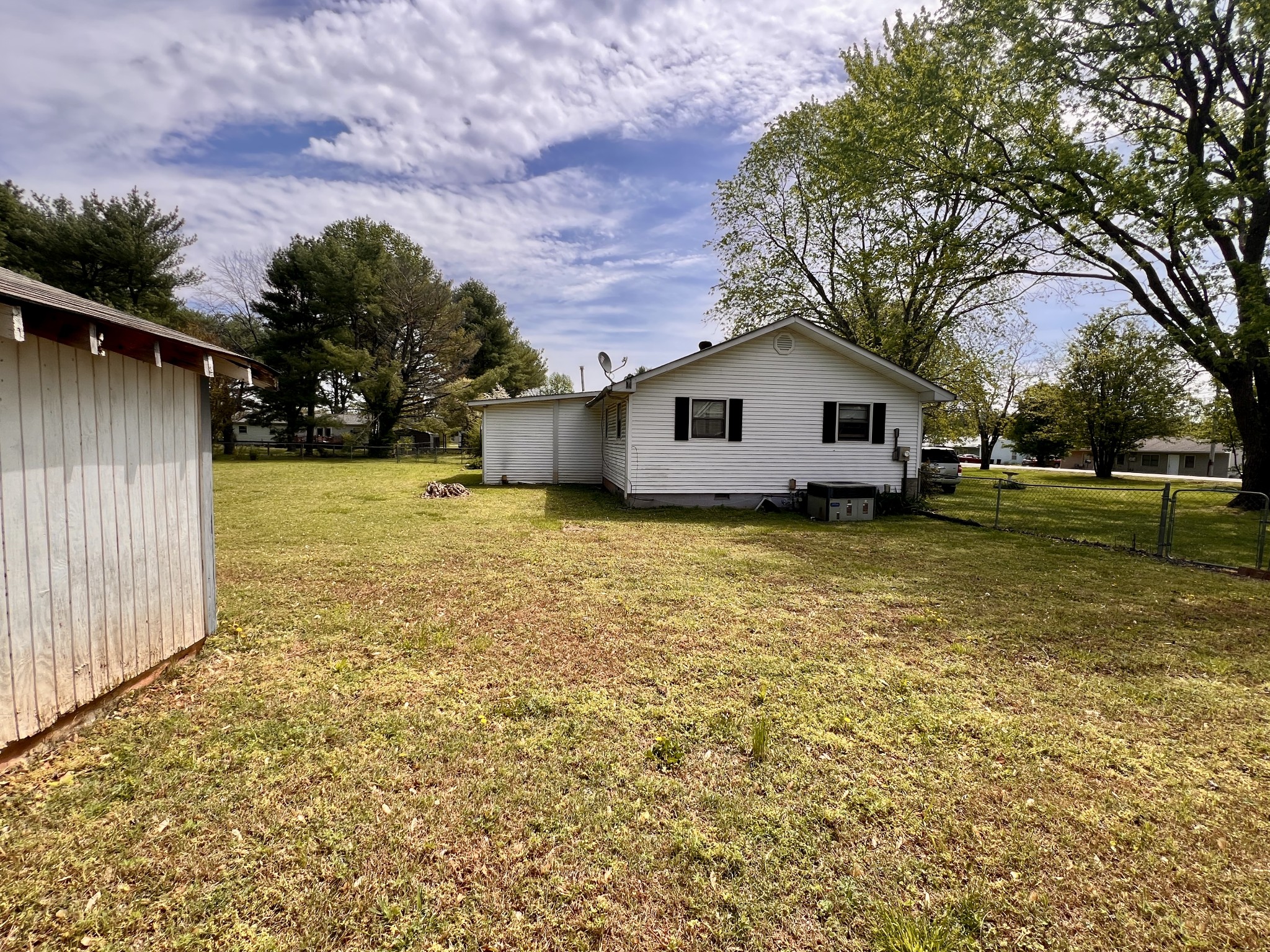 1112 Cumberland St Property Photo 39