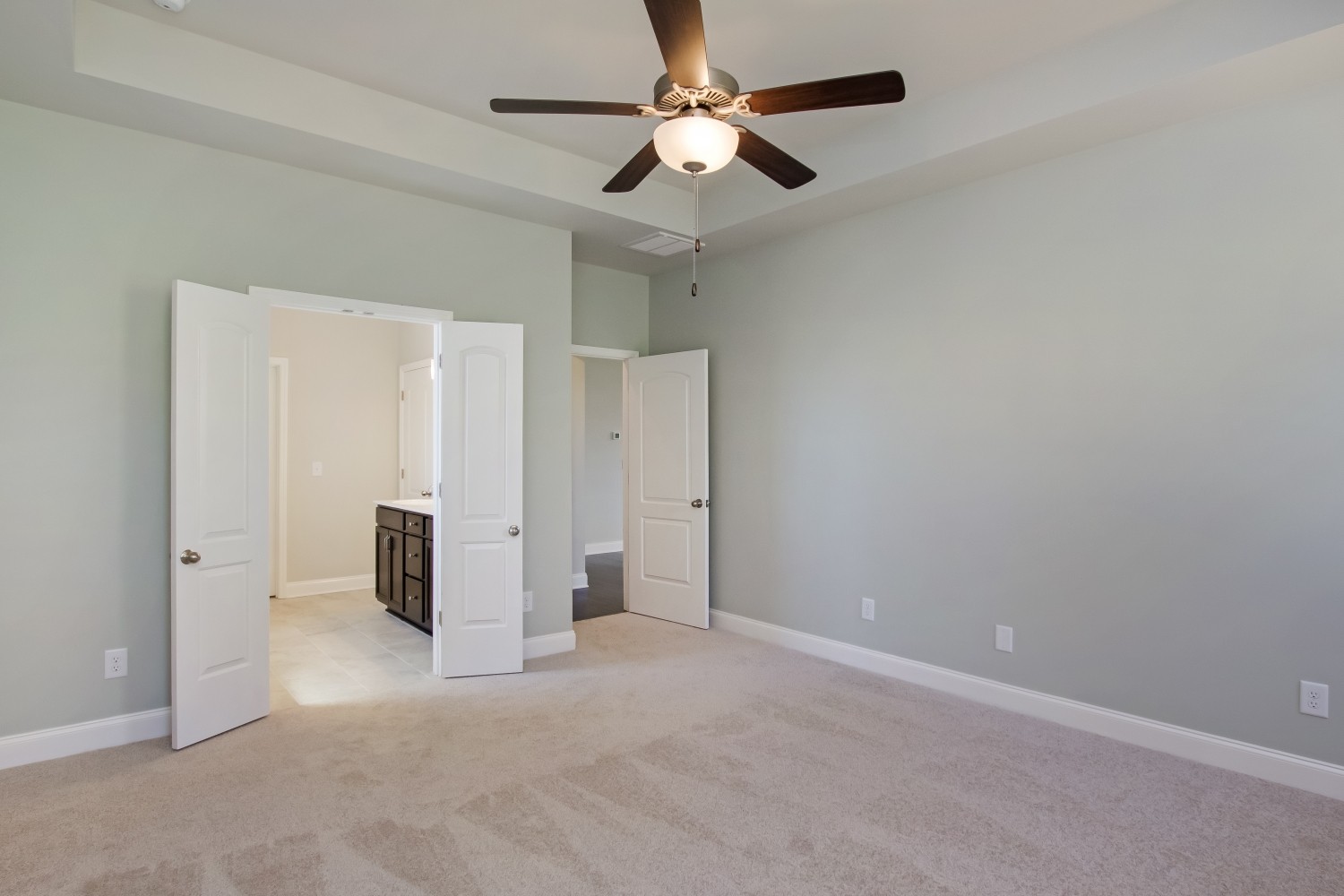 3027 Shandor Street Property Photo 14