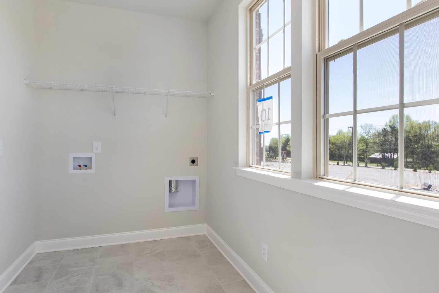 3027 Shandor Street Property Photo 29