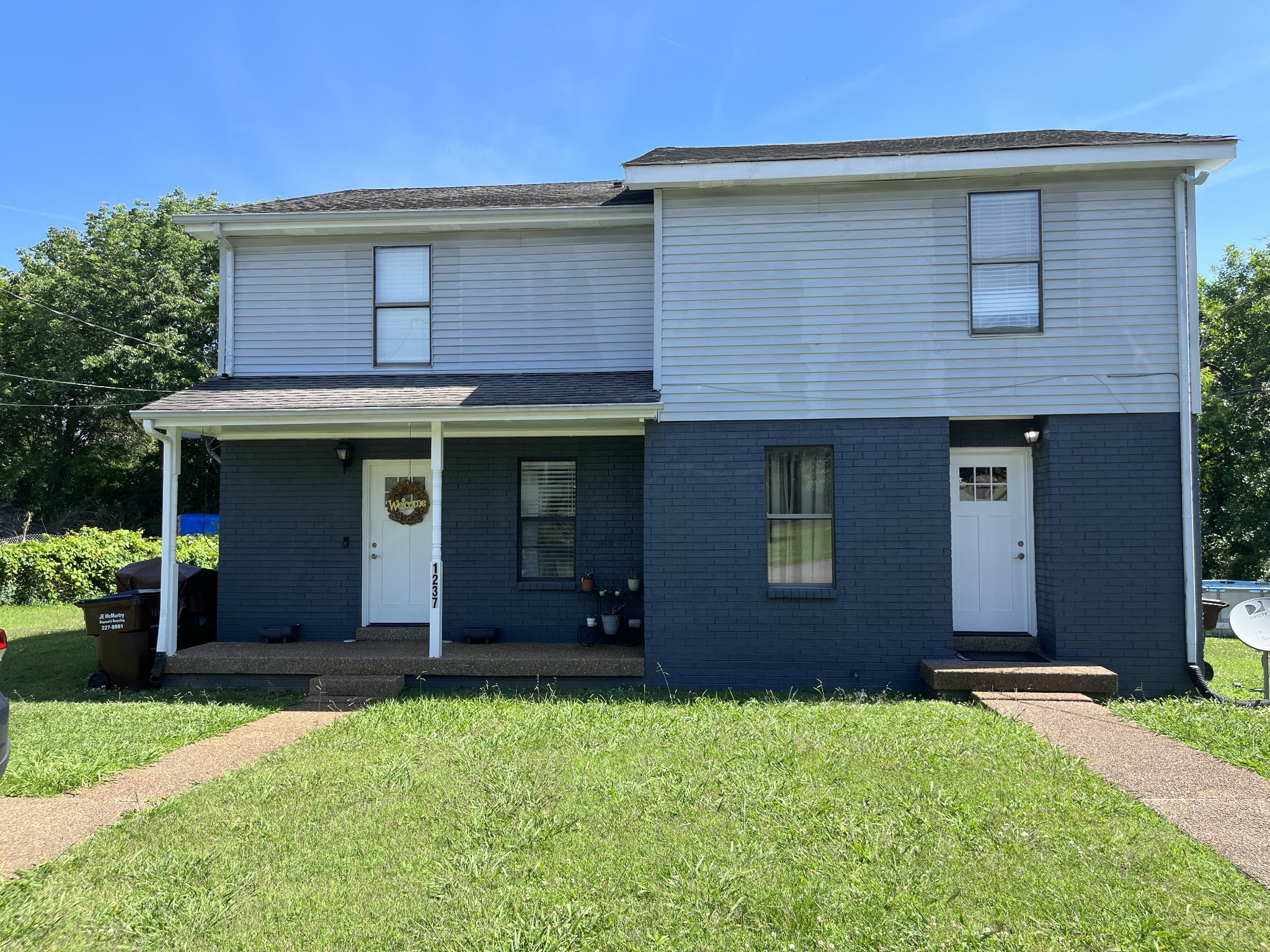 1237 N Graycroft Ave Property Photo