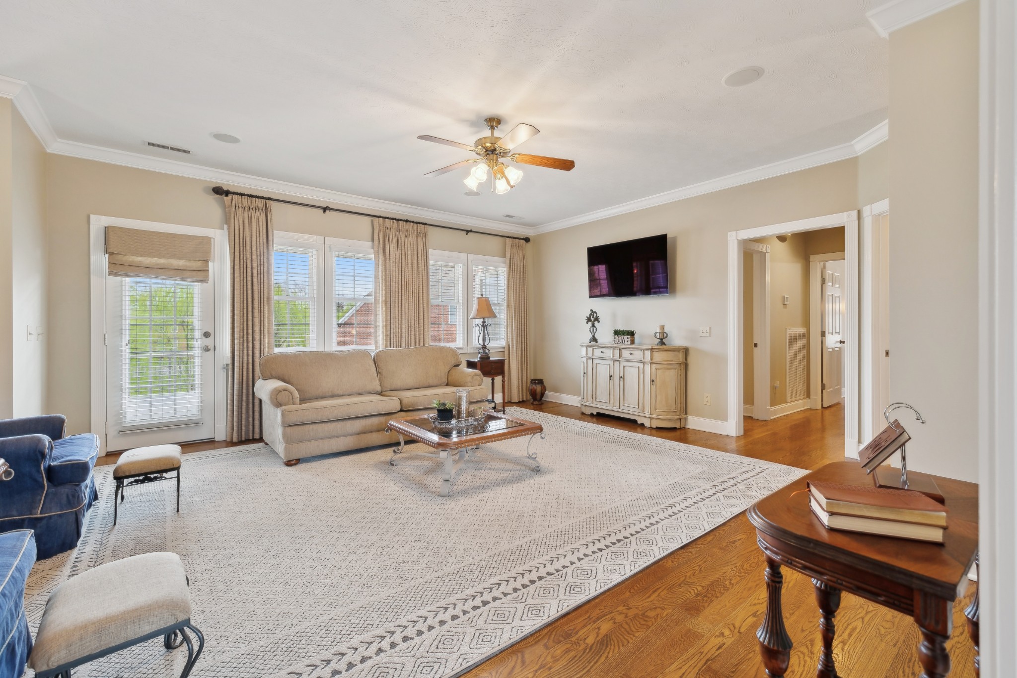2108 Rodman Blvd Property Photo 11