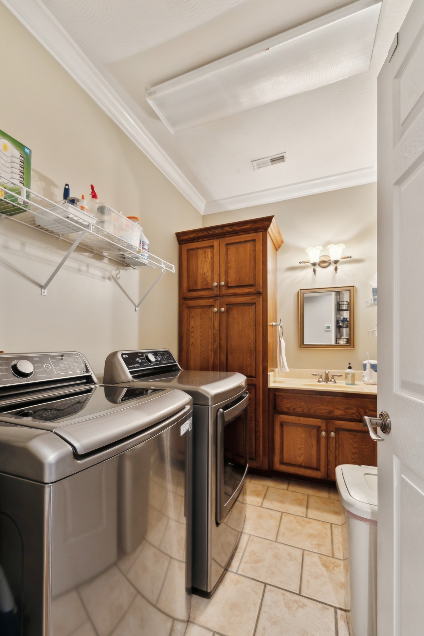 2108 Rodman Blvd Property Photo 19