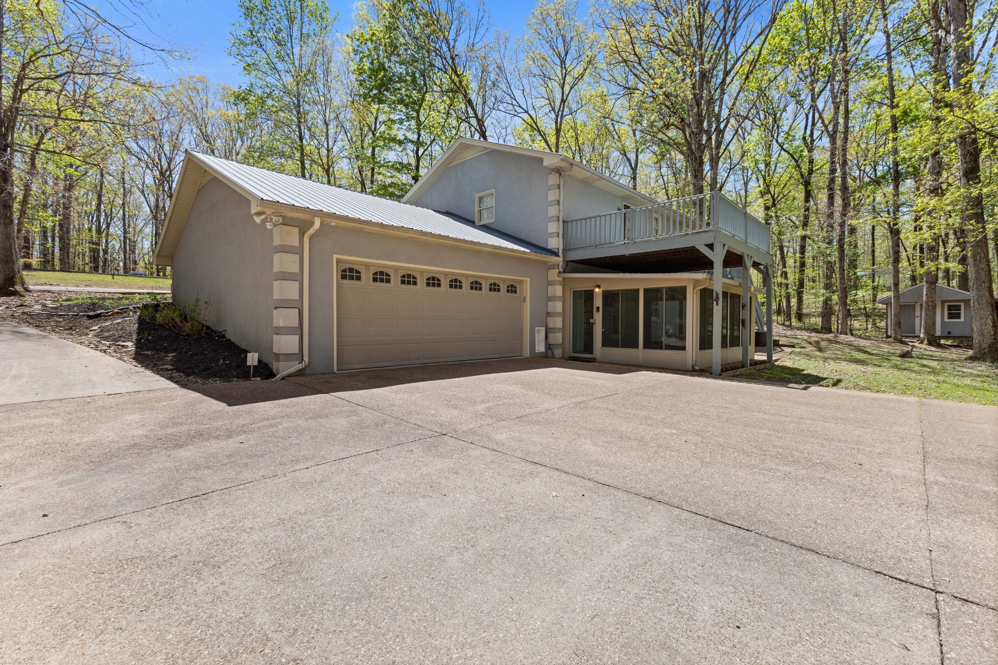 7274 Kingston Rd Property Photo 4