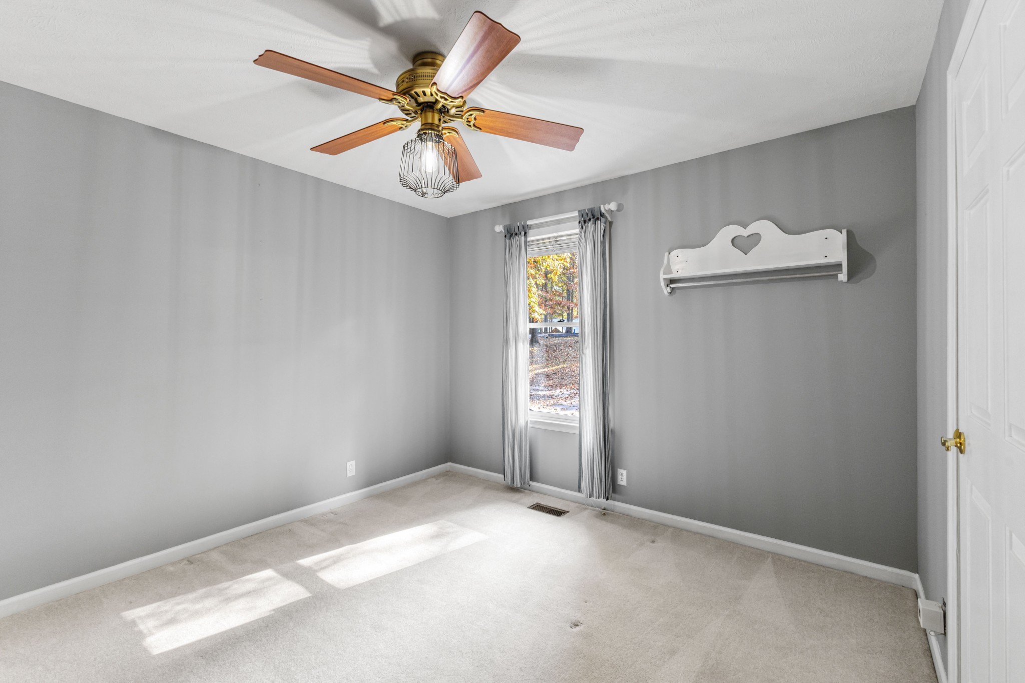 7274 Kingston Rd Property Photo 12