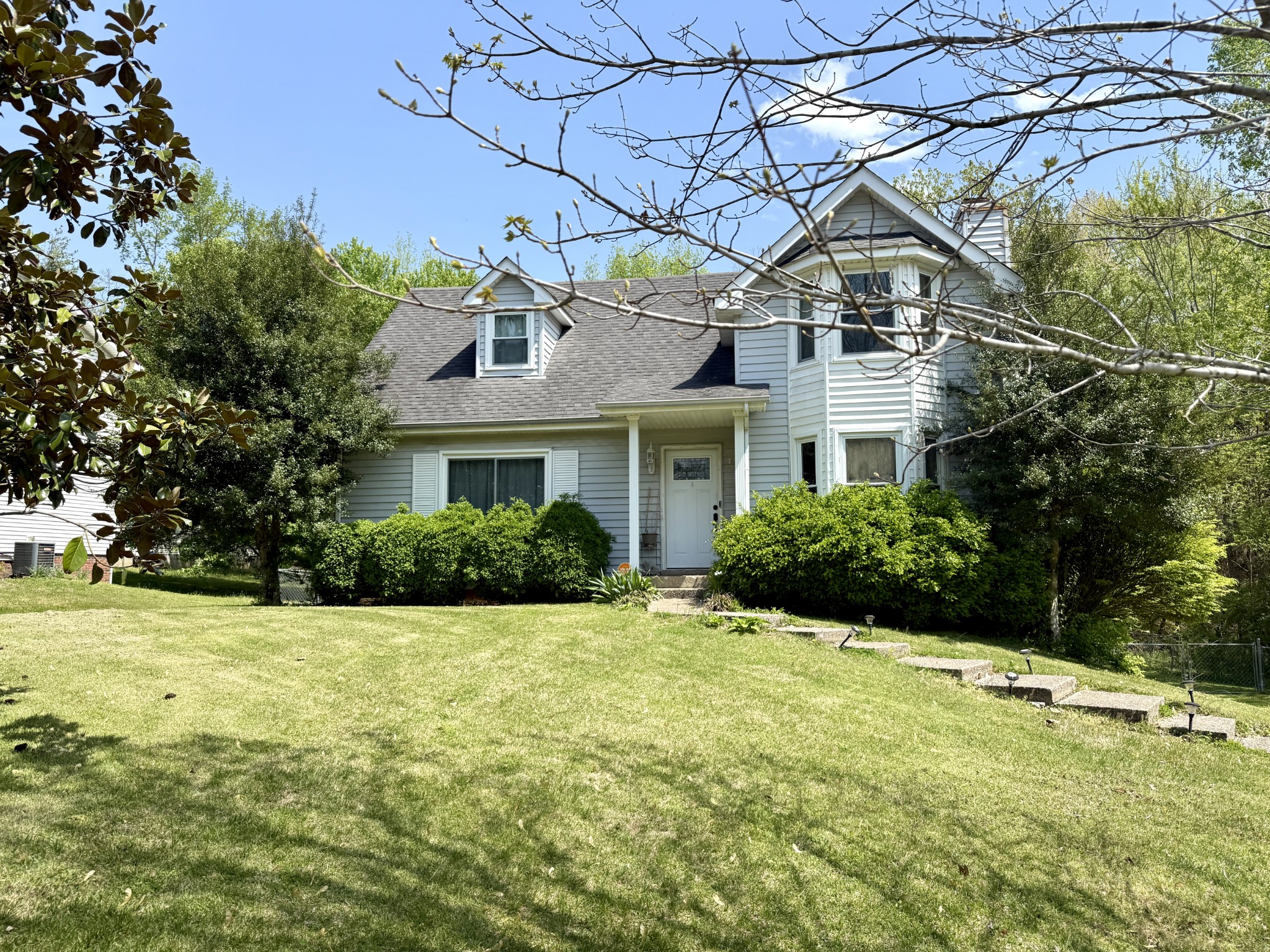 1307 Sun Valley Rd Property Photo 1
