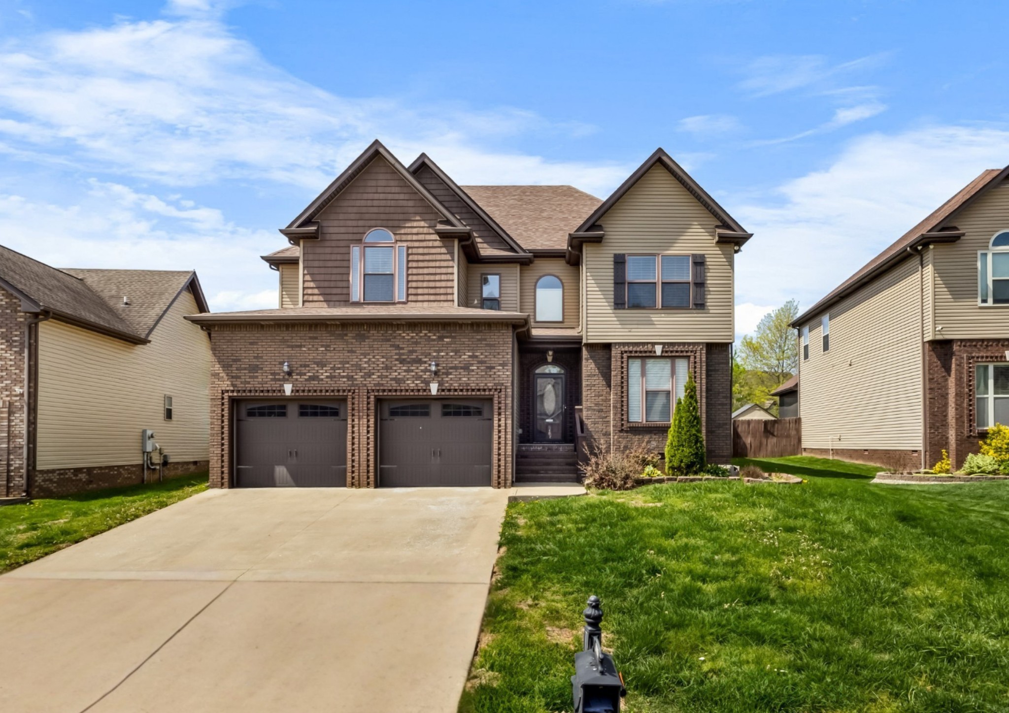 1685 Apache Way Property Photo 1