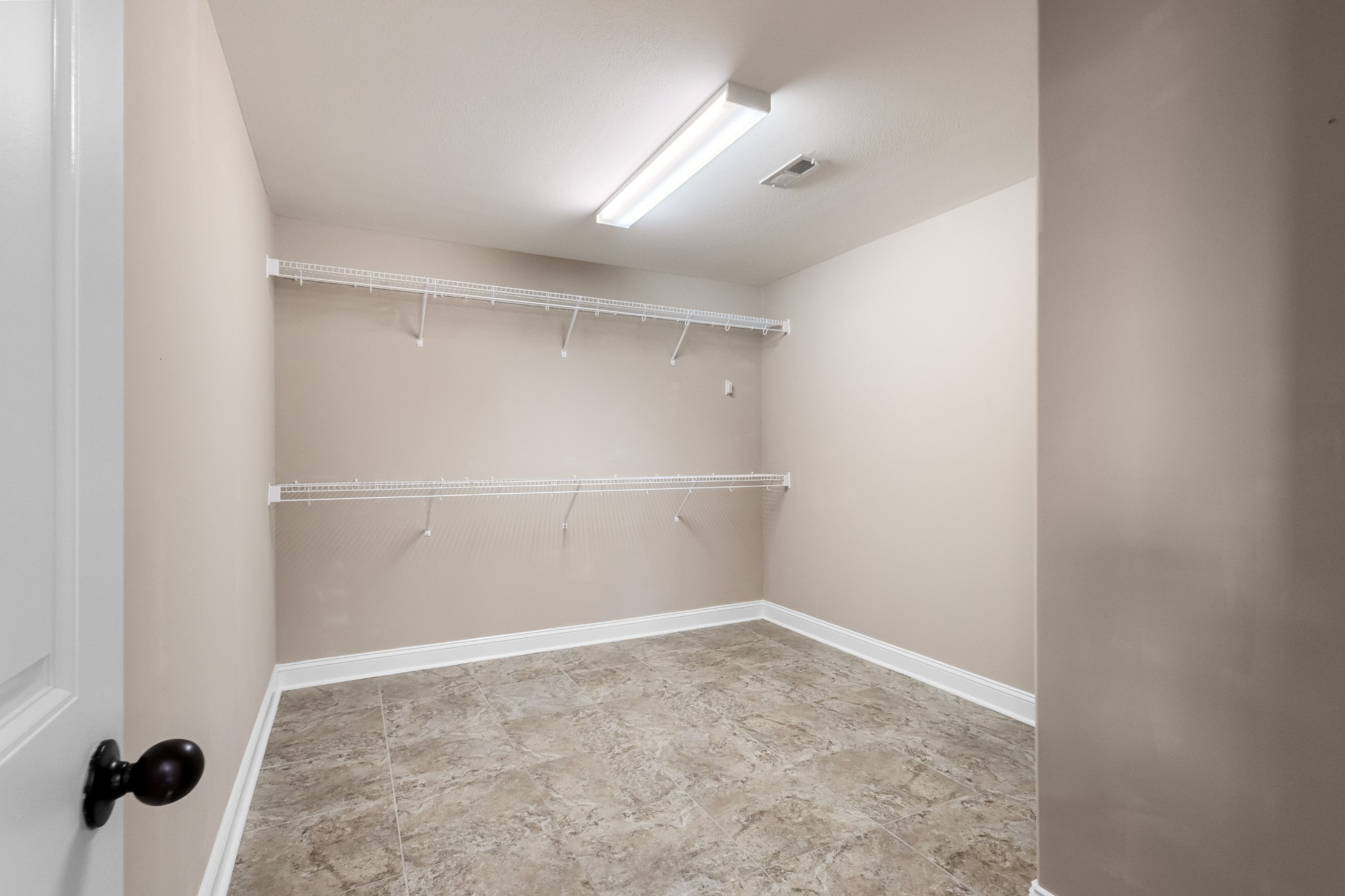 1685 Apache Way Property Photo 22