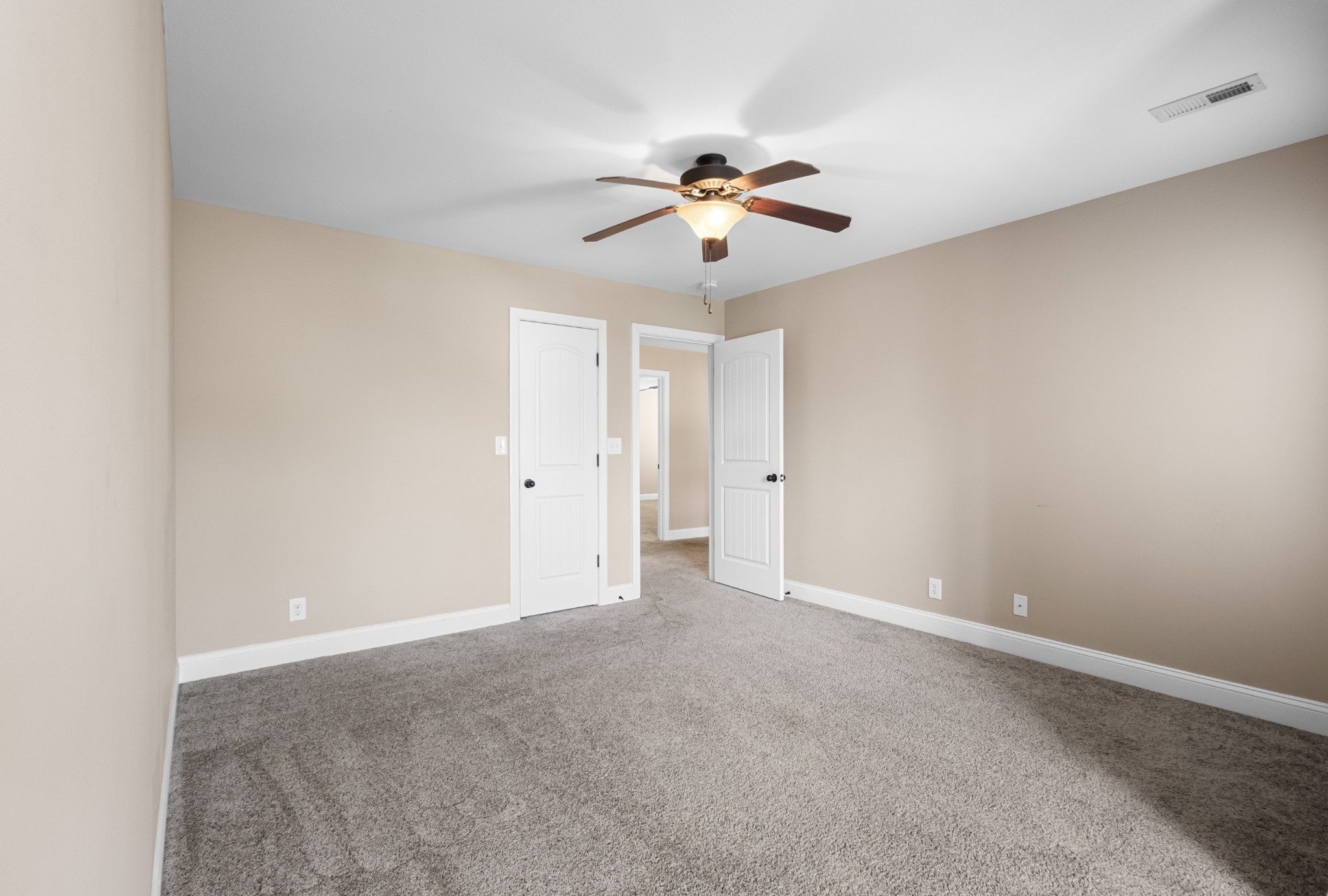 1685 Apache Way Property Photo 24