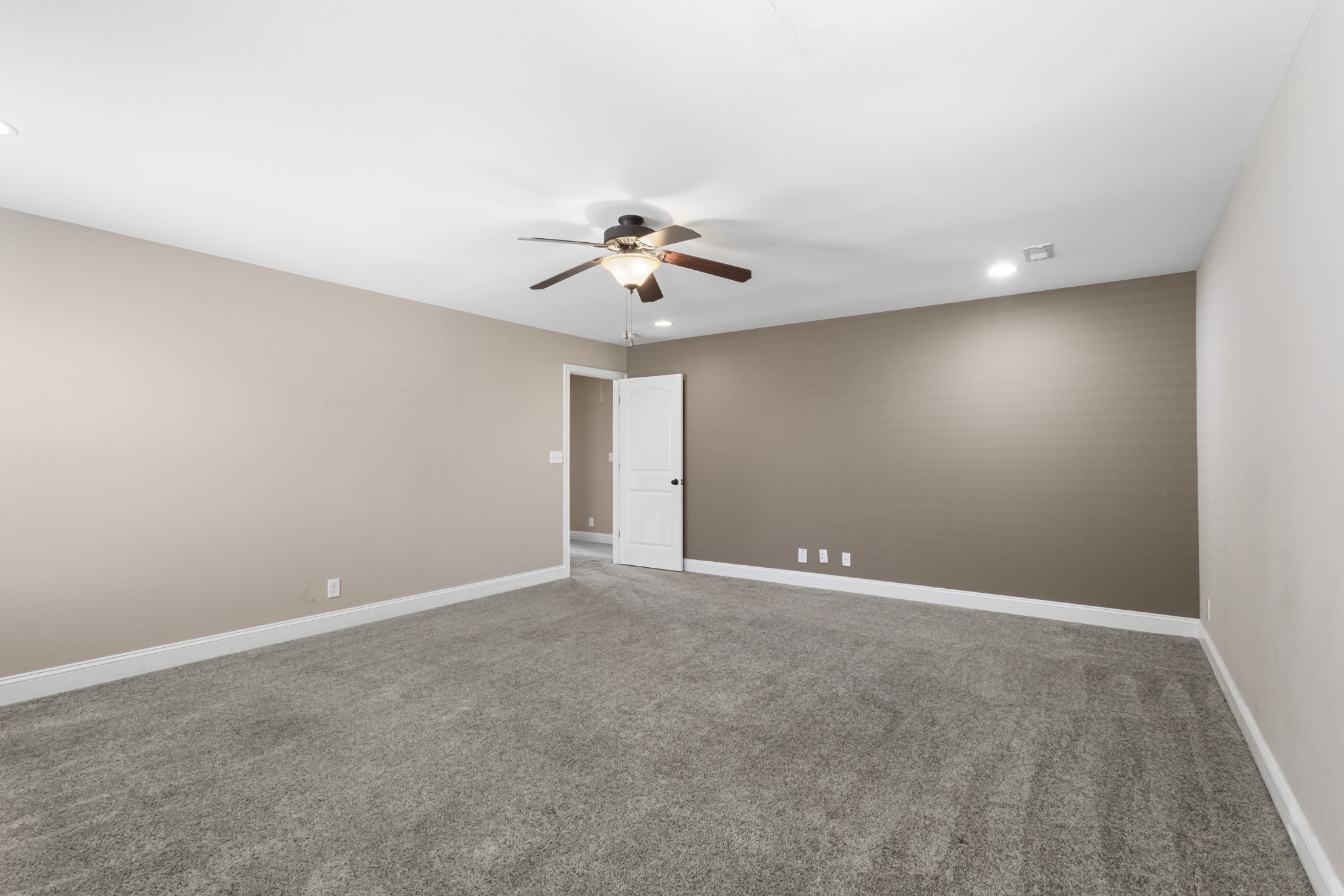 1685 Apache Way Property Photo 30