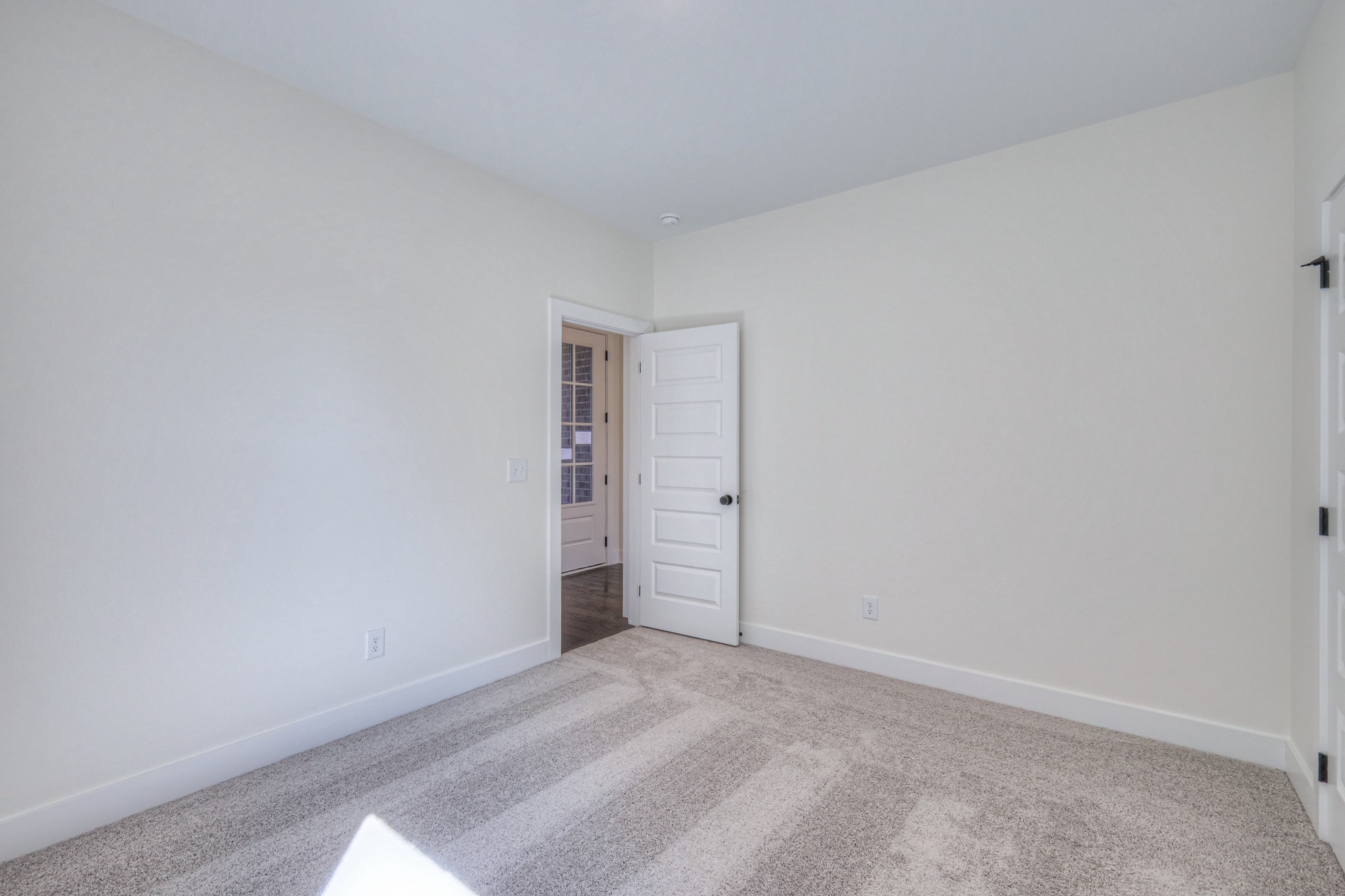 503 Kipton Trail Property Photo 27