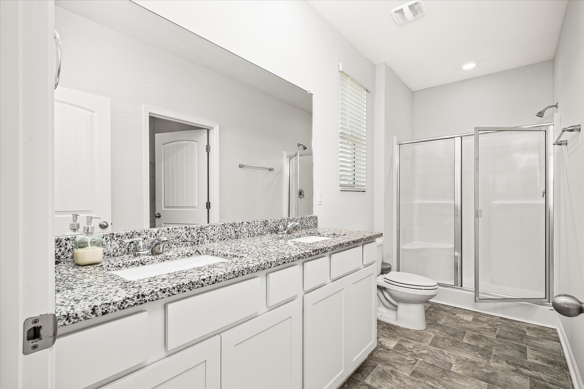 328 Oliver Way Property Photo 12