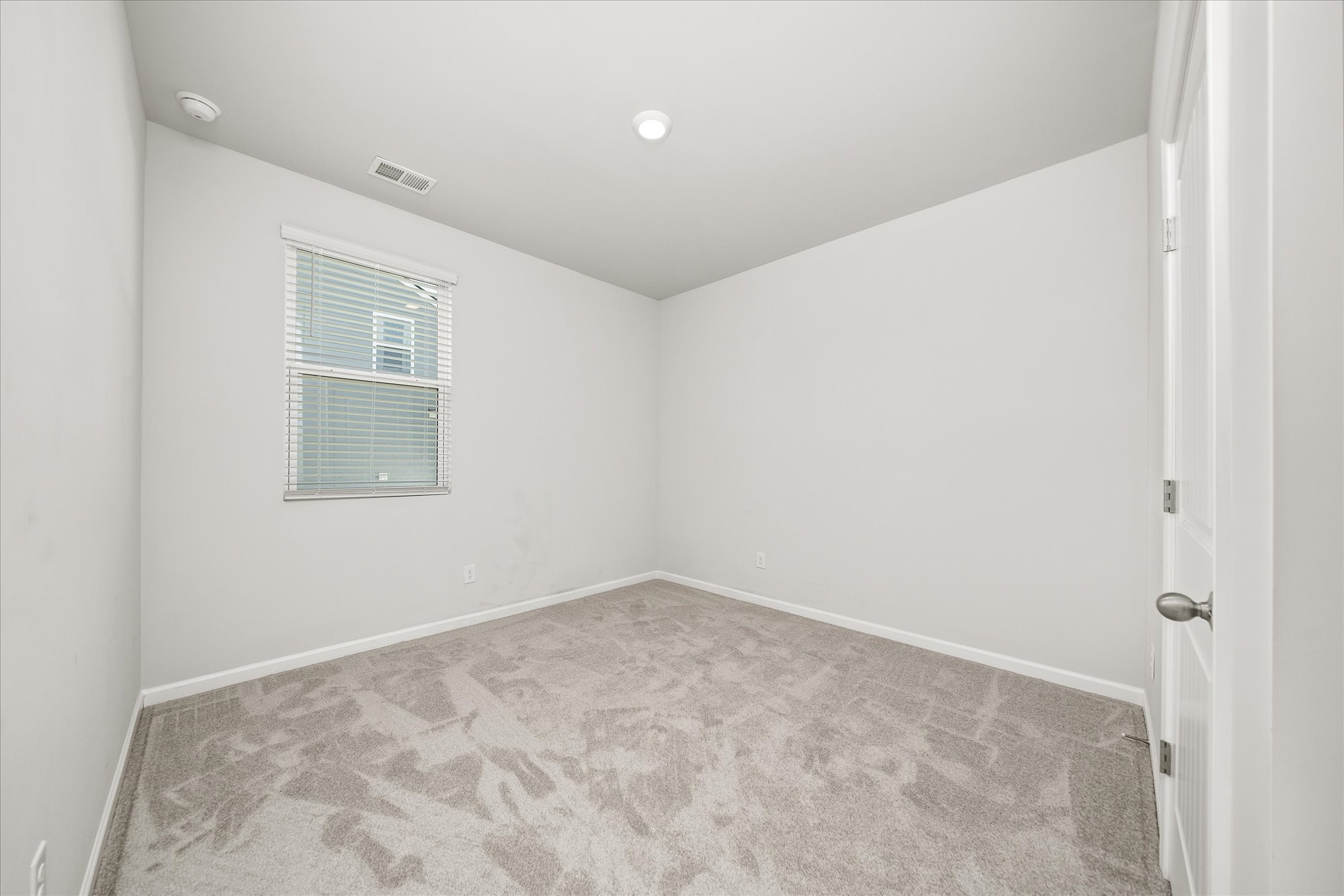 328 Oliver Way Property Photo 14