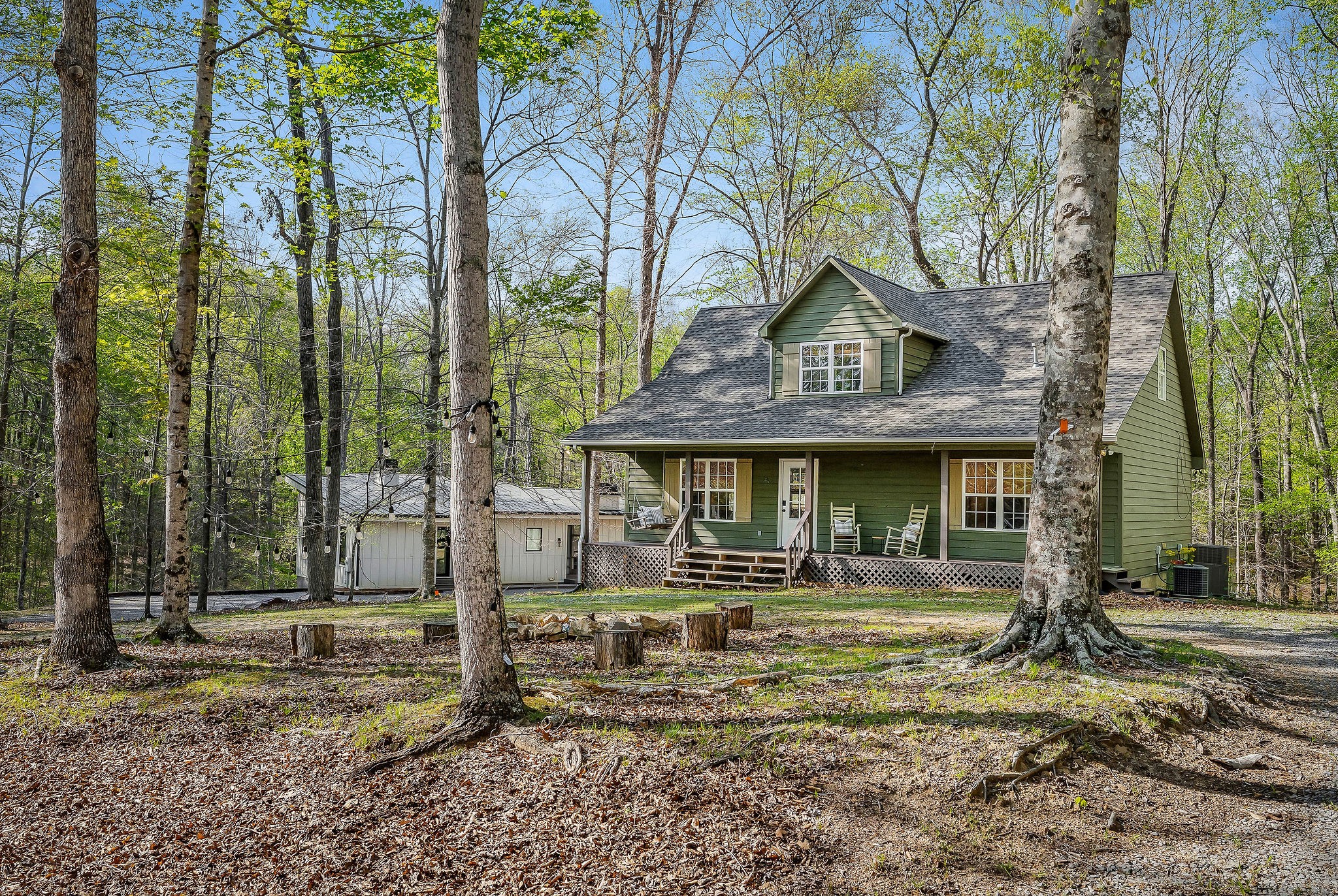 1219 Four Seasons Dr Property Photo 4