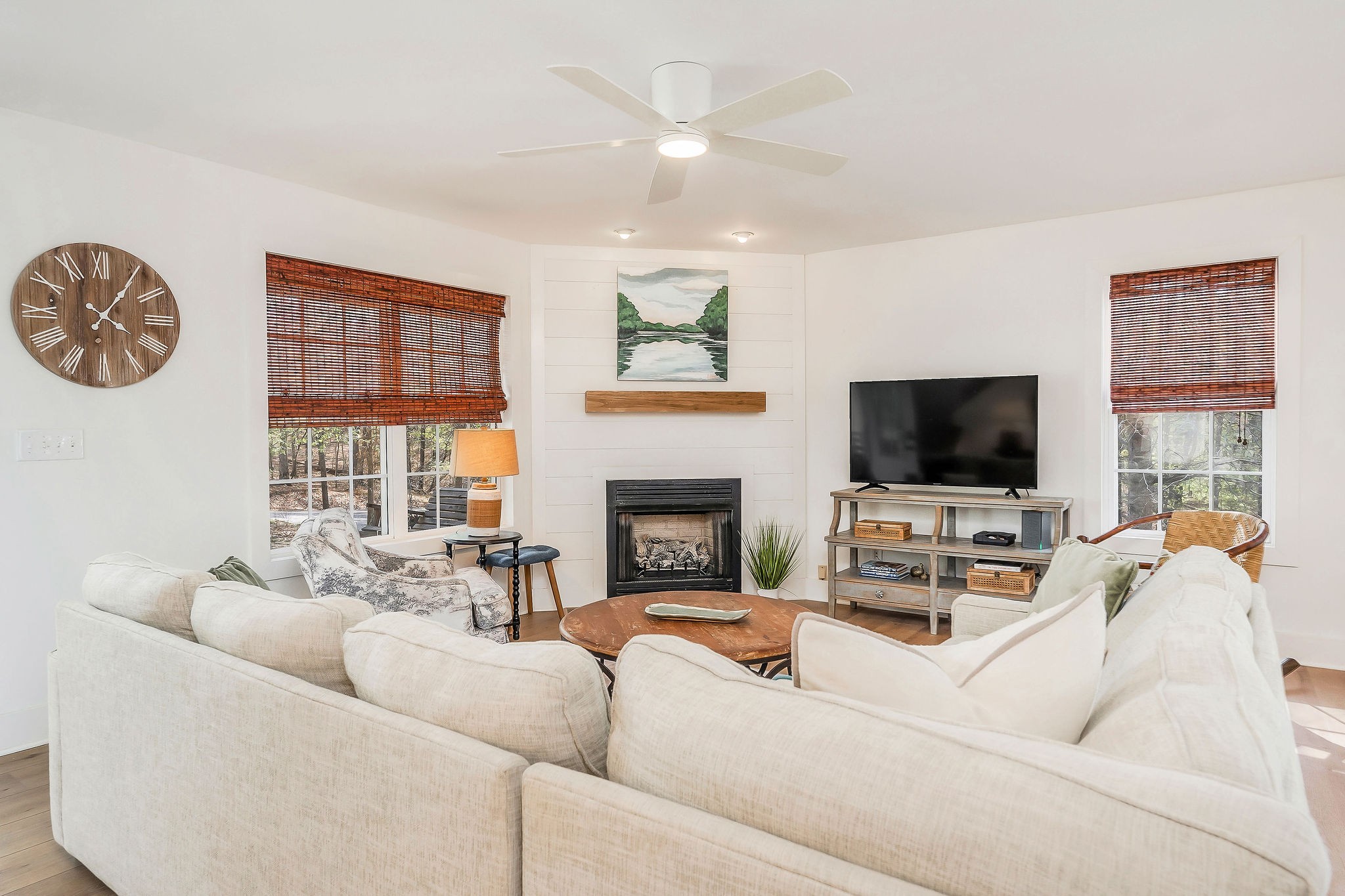 1219 Four Seasons Dr Property Photo 8