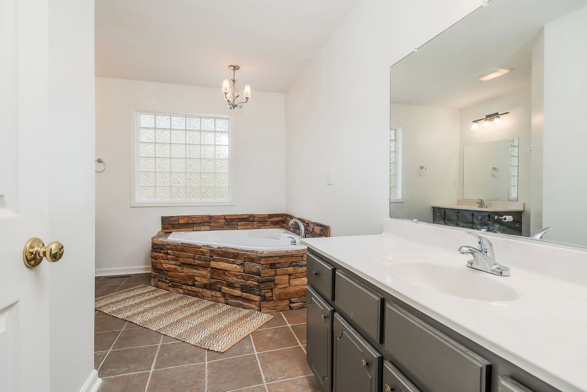 1219 Four Seasons Dr Property Photo 23