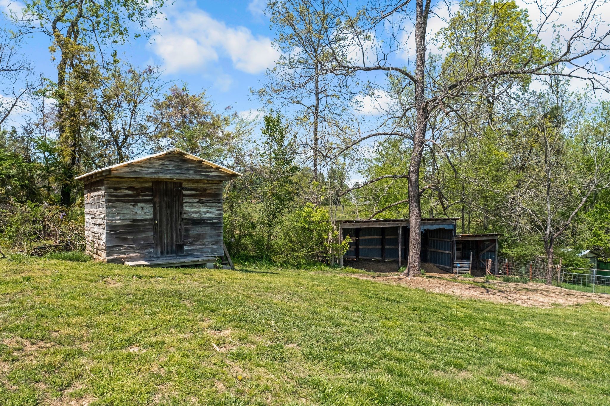 910 Crowder Rd Property Photo 32